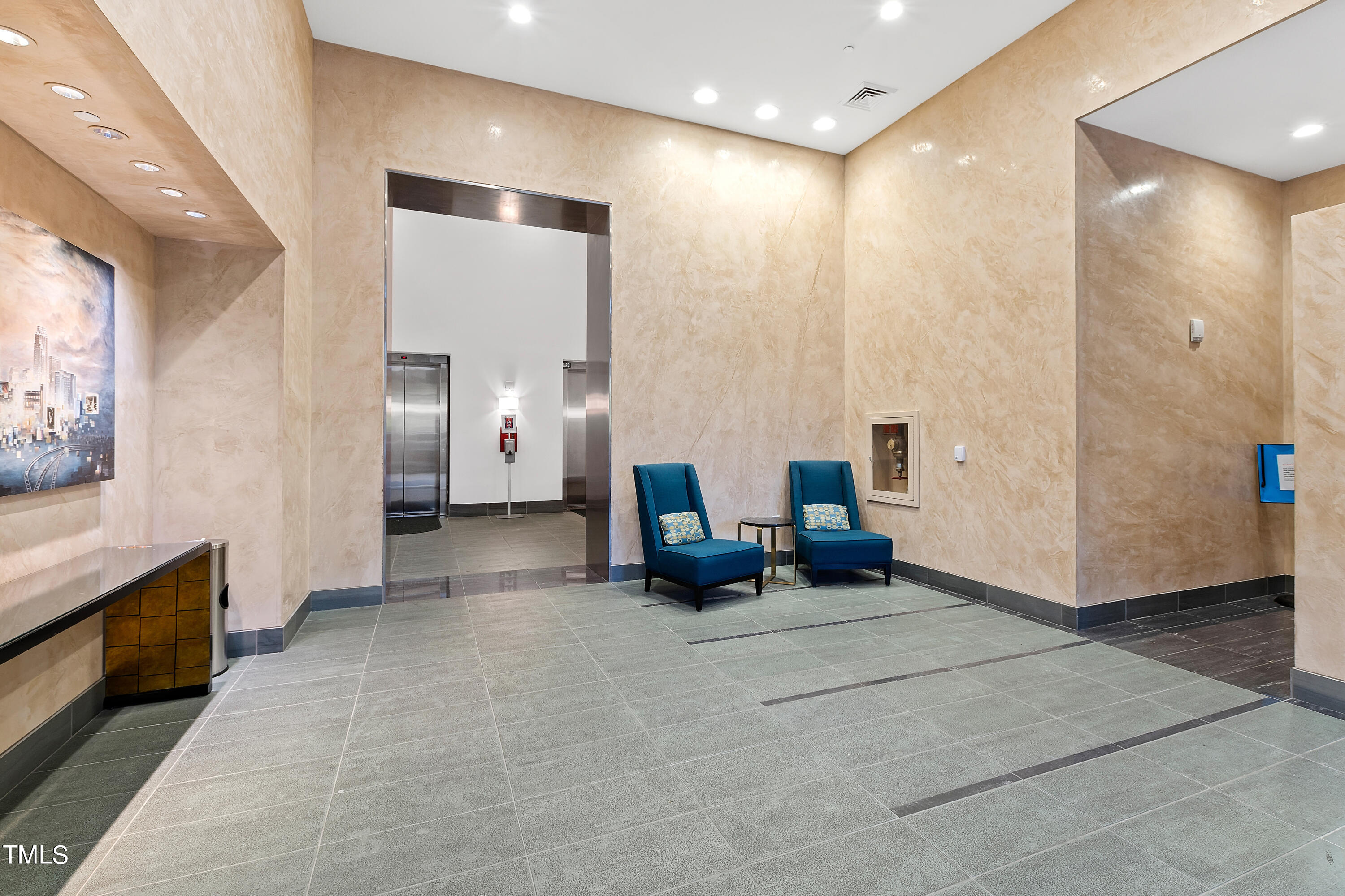 122 N Harrington Street # 1215