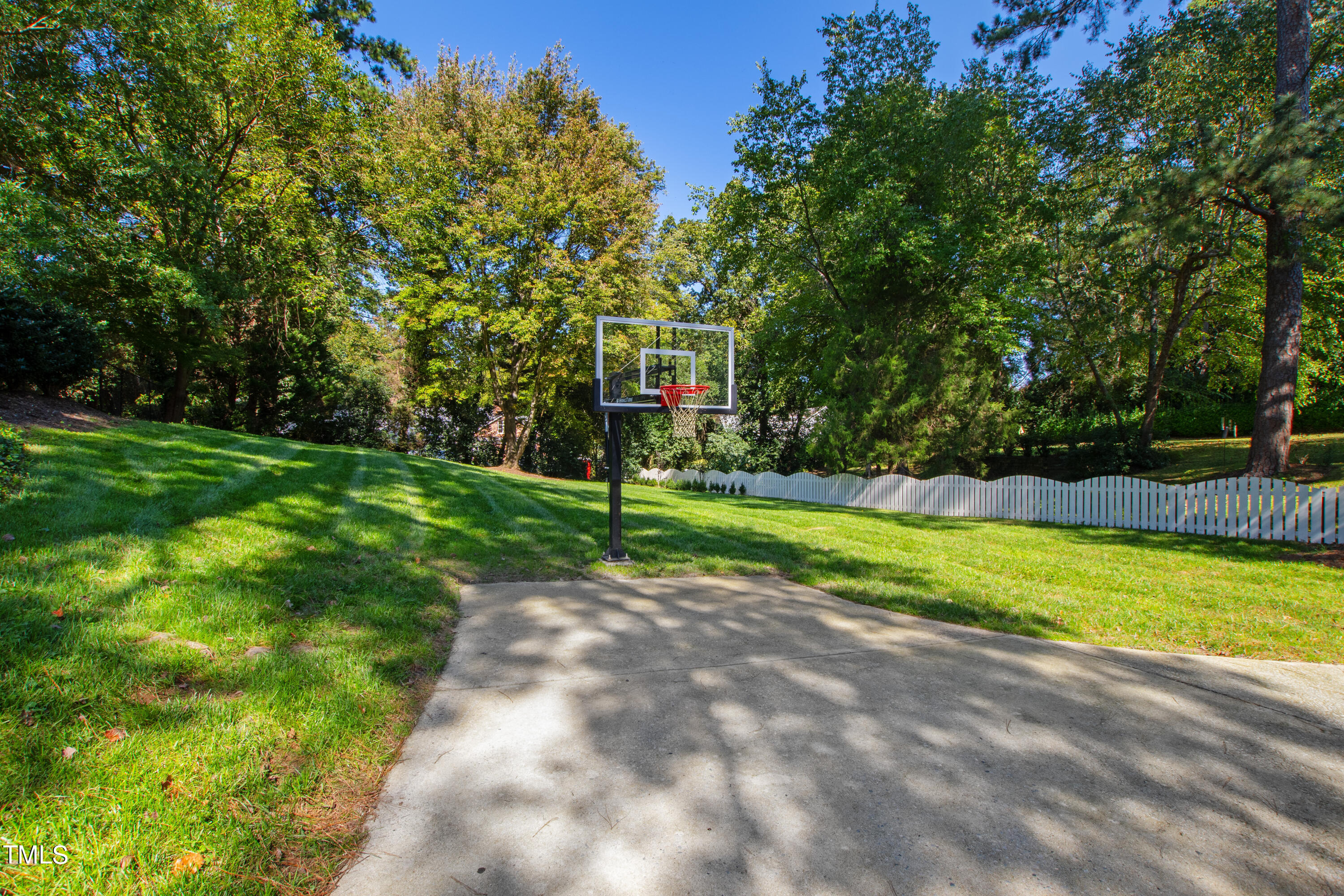 2618 Churchill Road