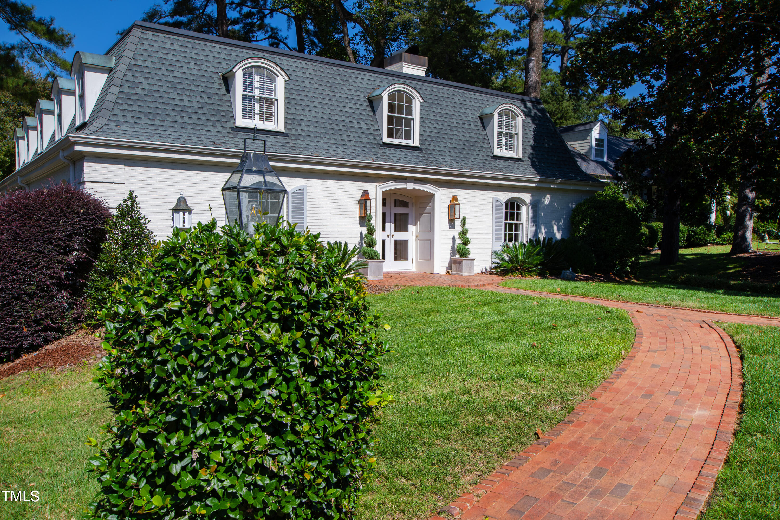 2618 Churchill Road