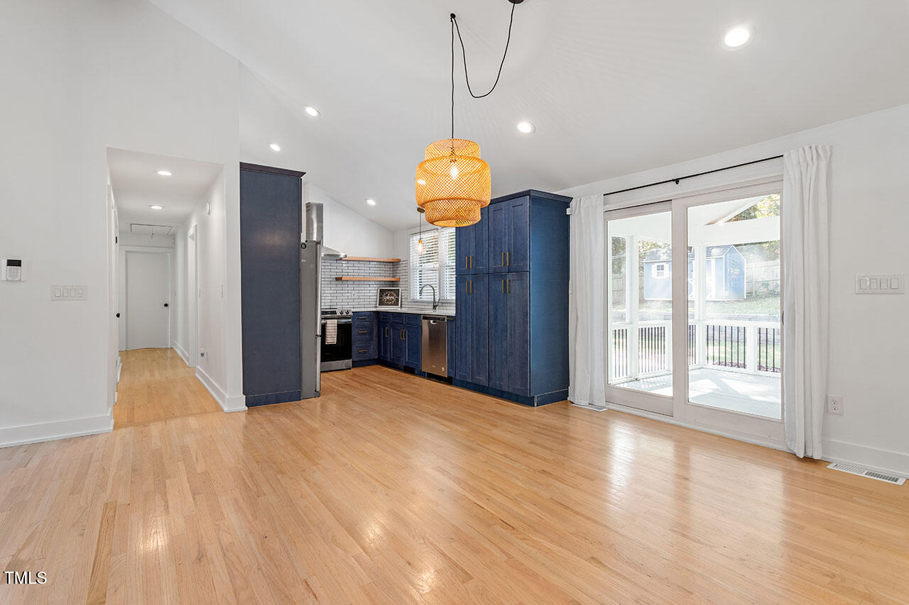 2235 Rumson Road