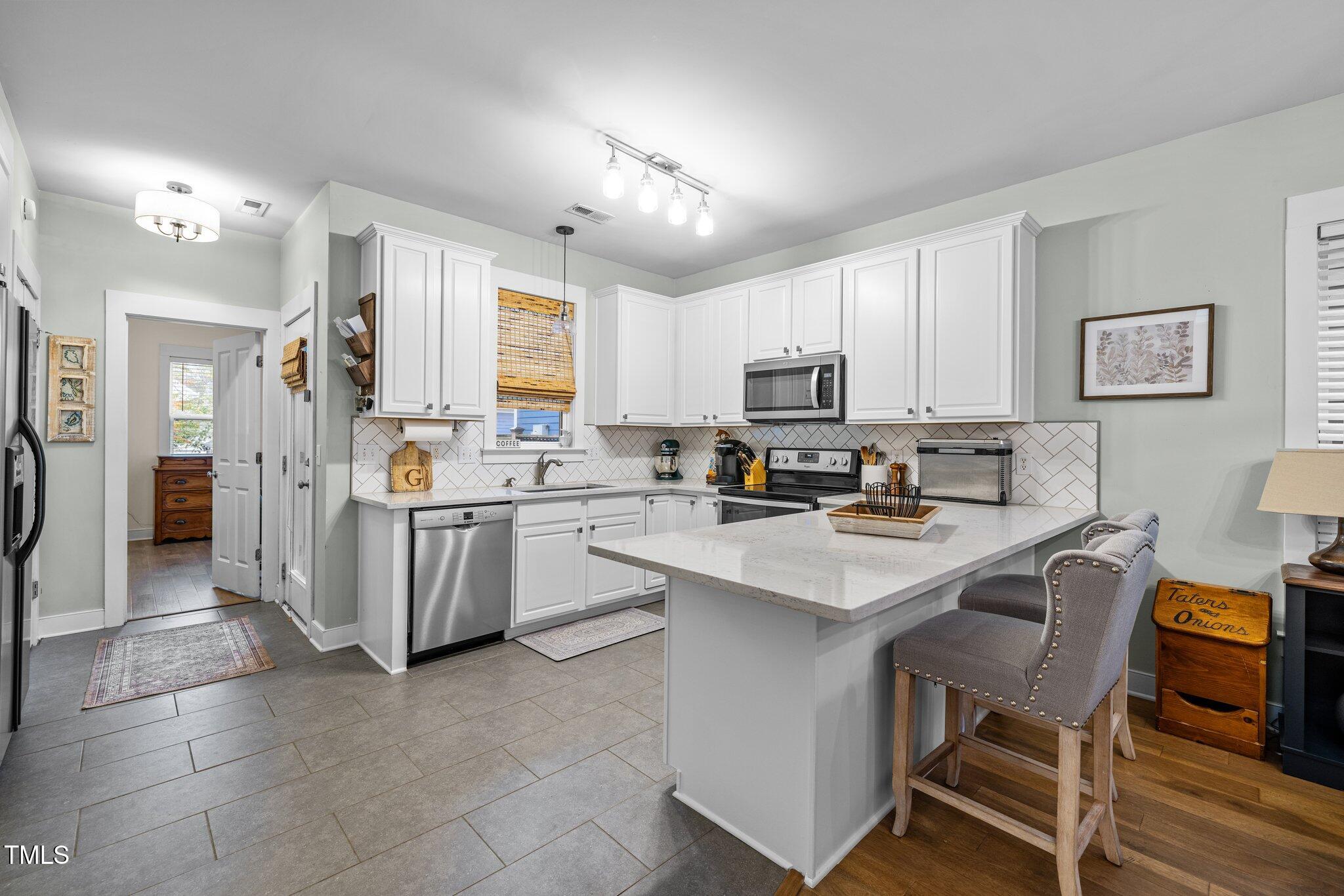 11010 Connally Lane
