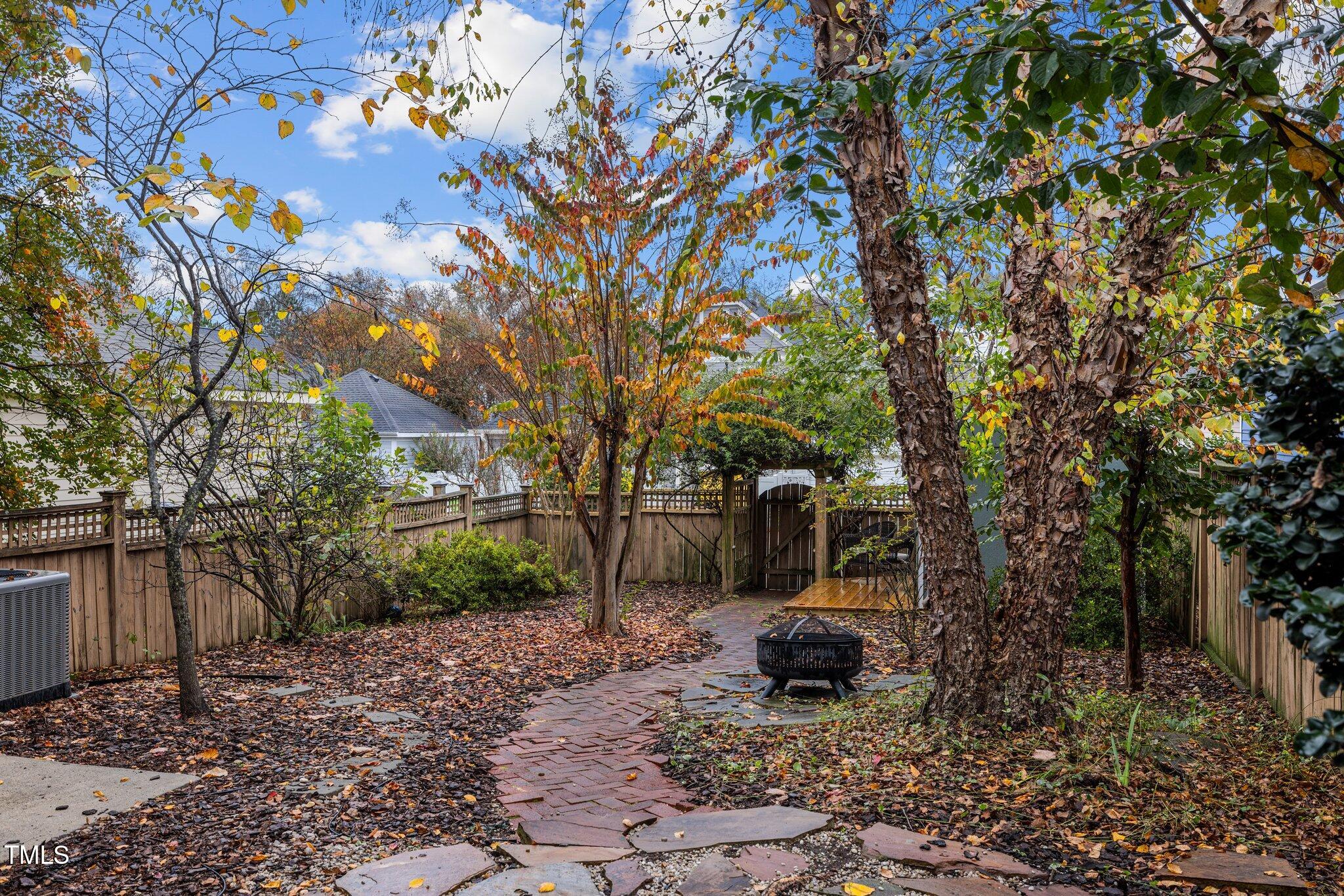 11010 Connally Lane