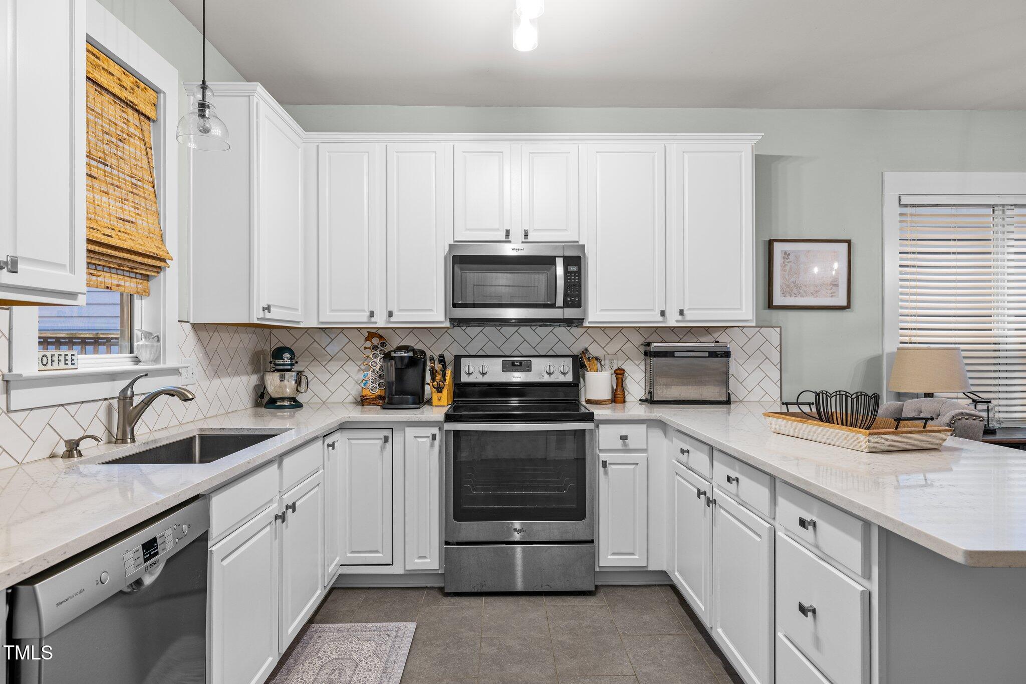 11010 Connally Lane