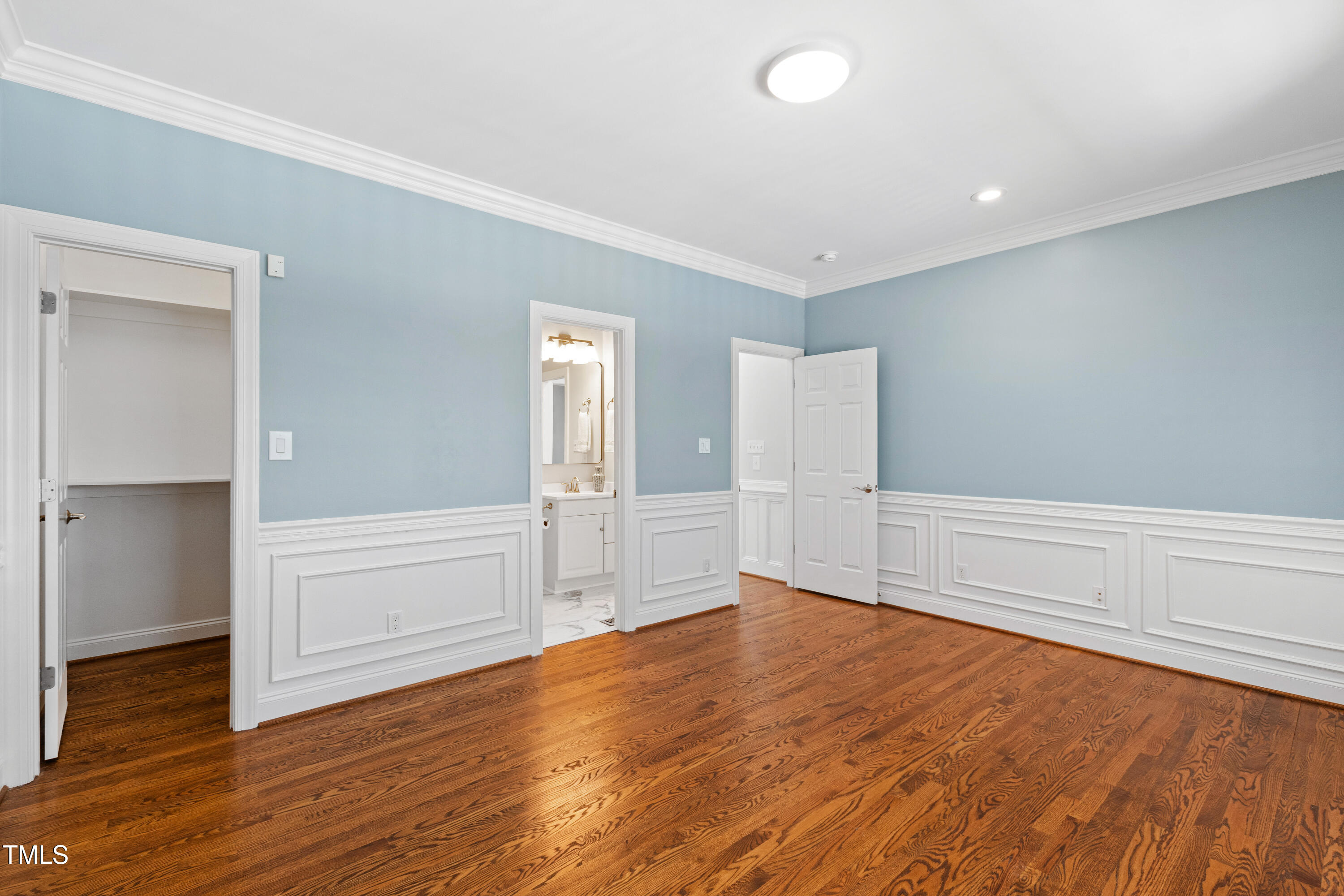 4213 Falls River Avenue