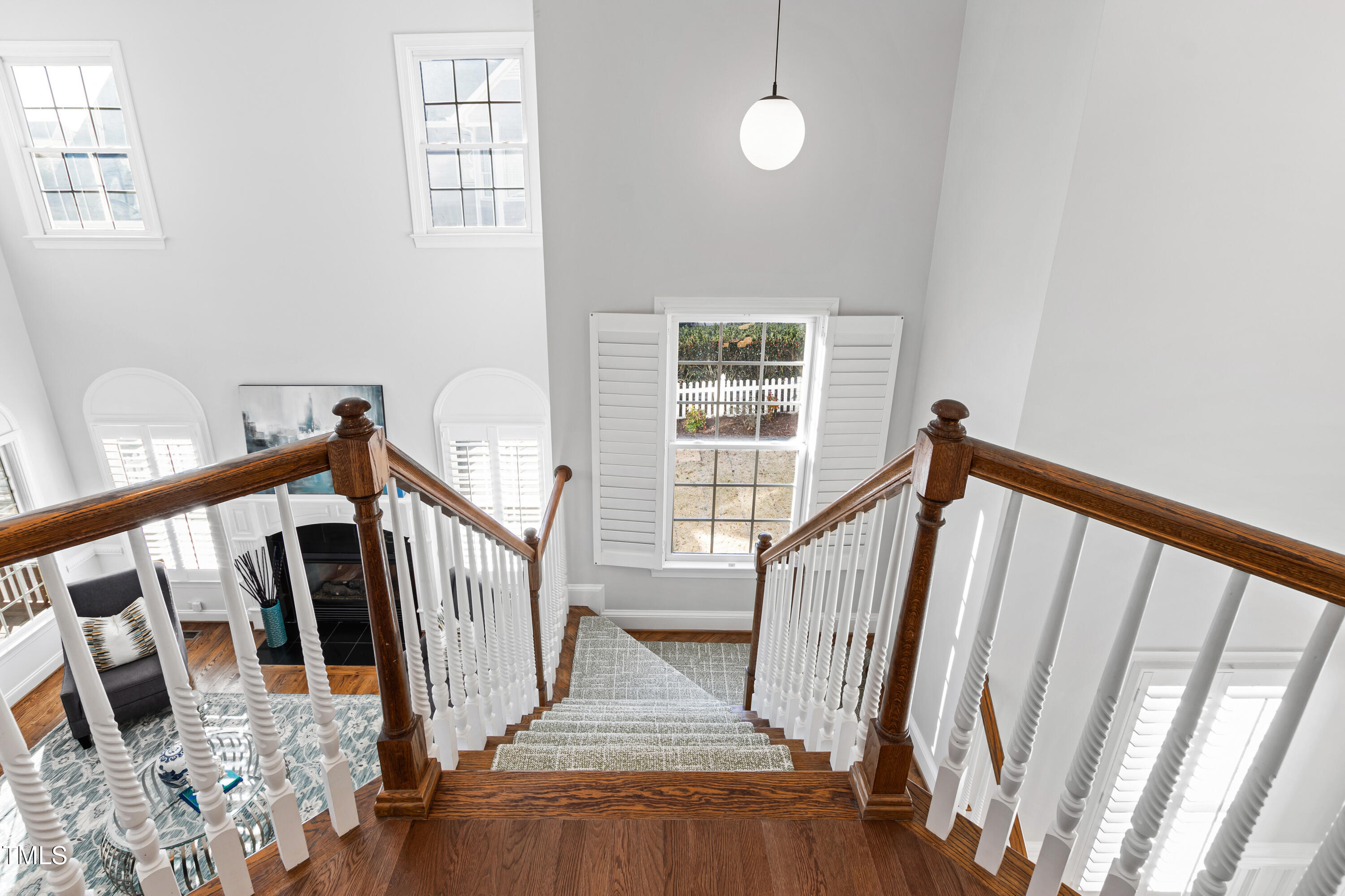 4213 Falls River Avenue