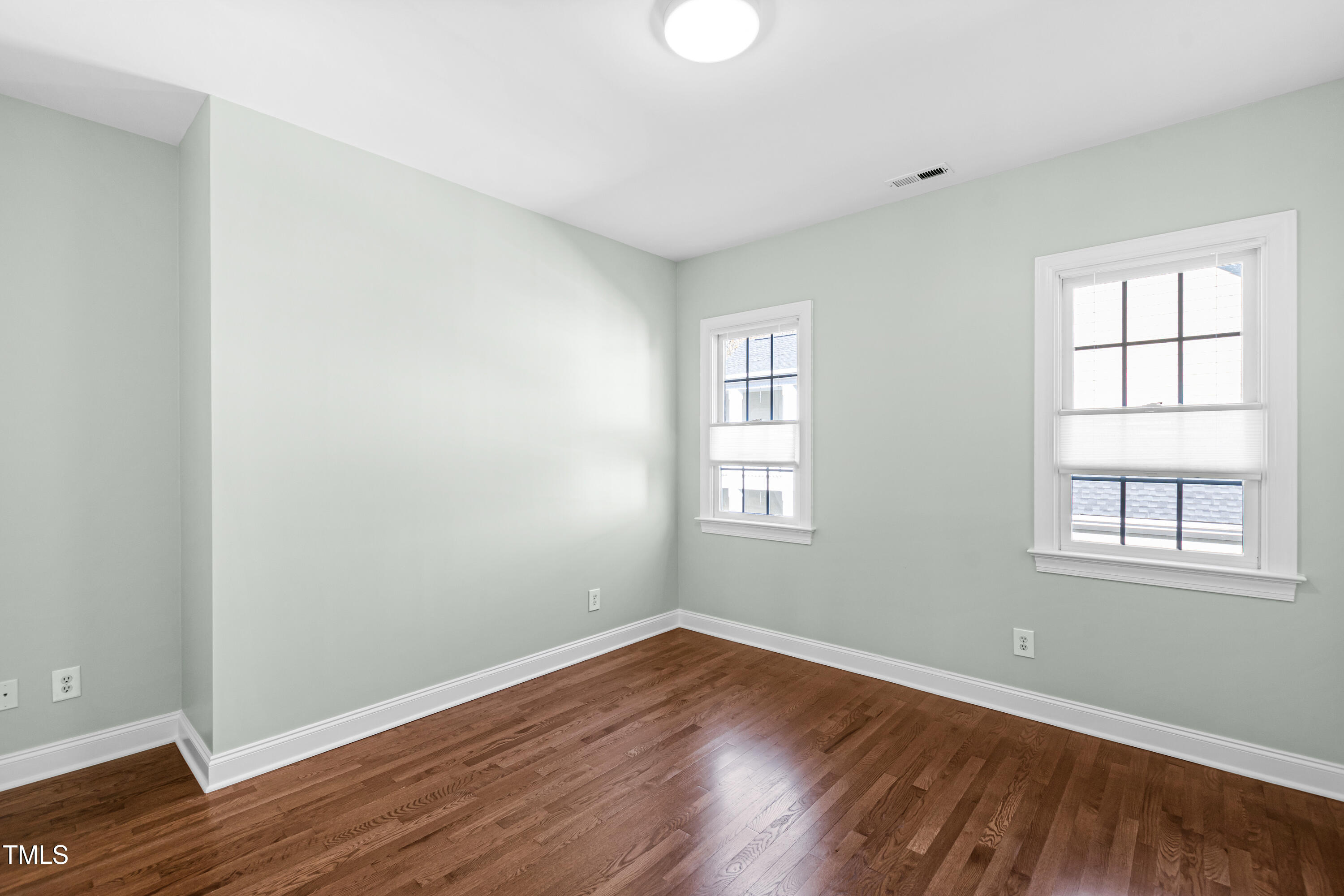 4213 Falls River Avenue