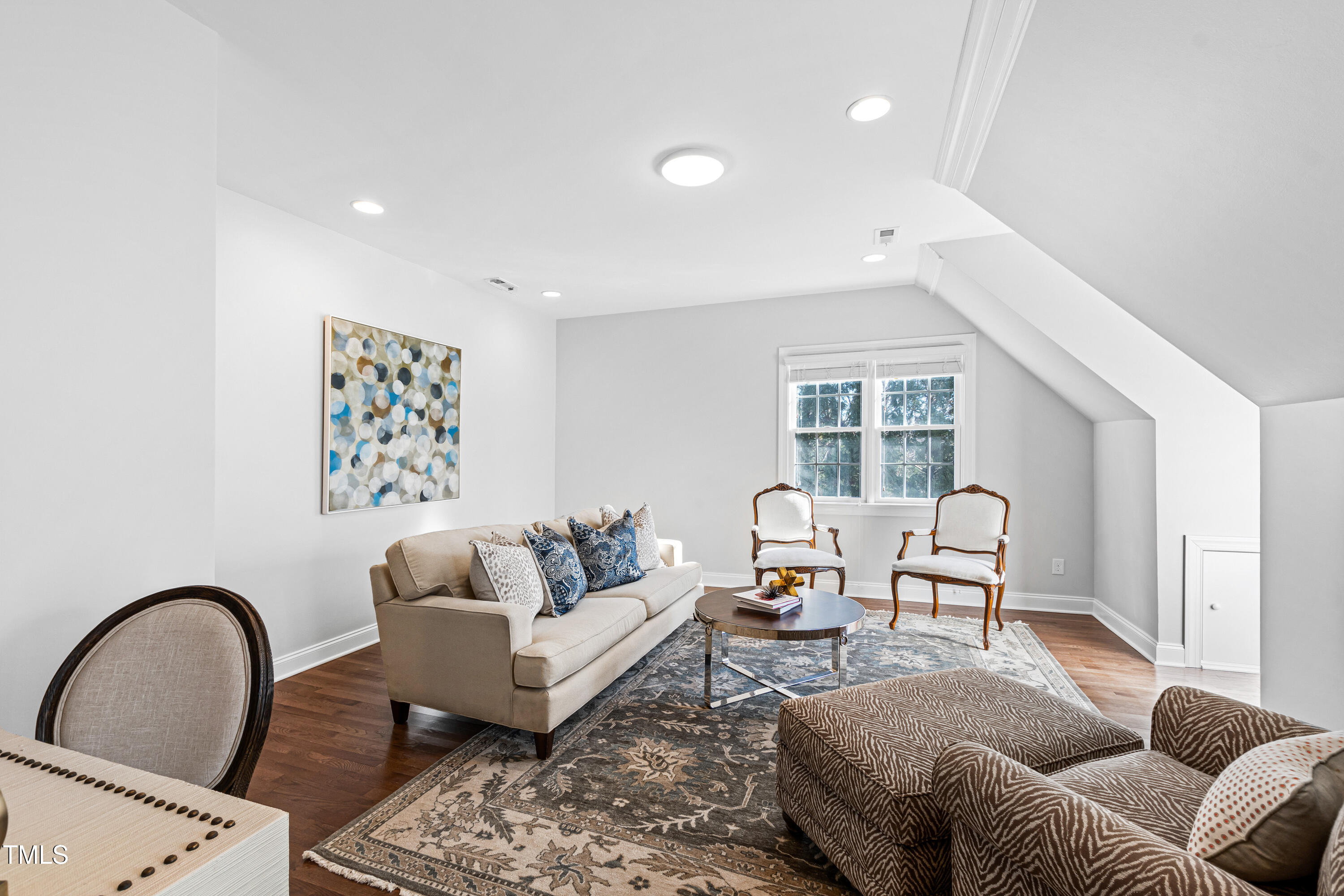 4213 Falls River Avenue