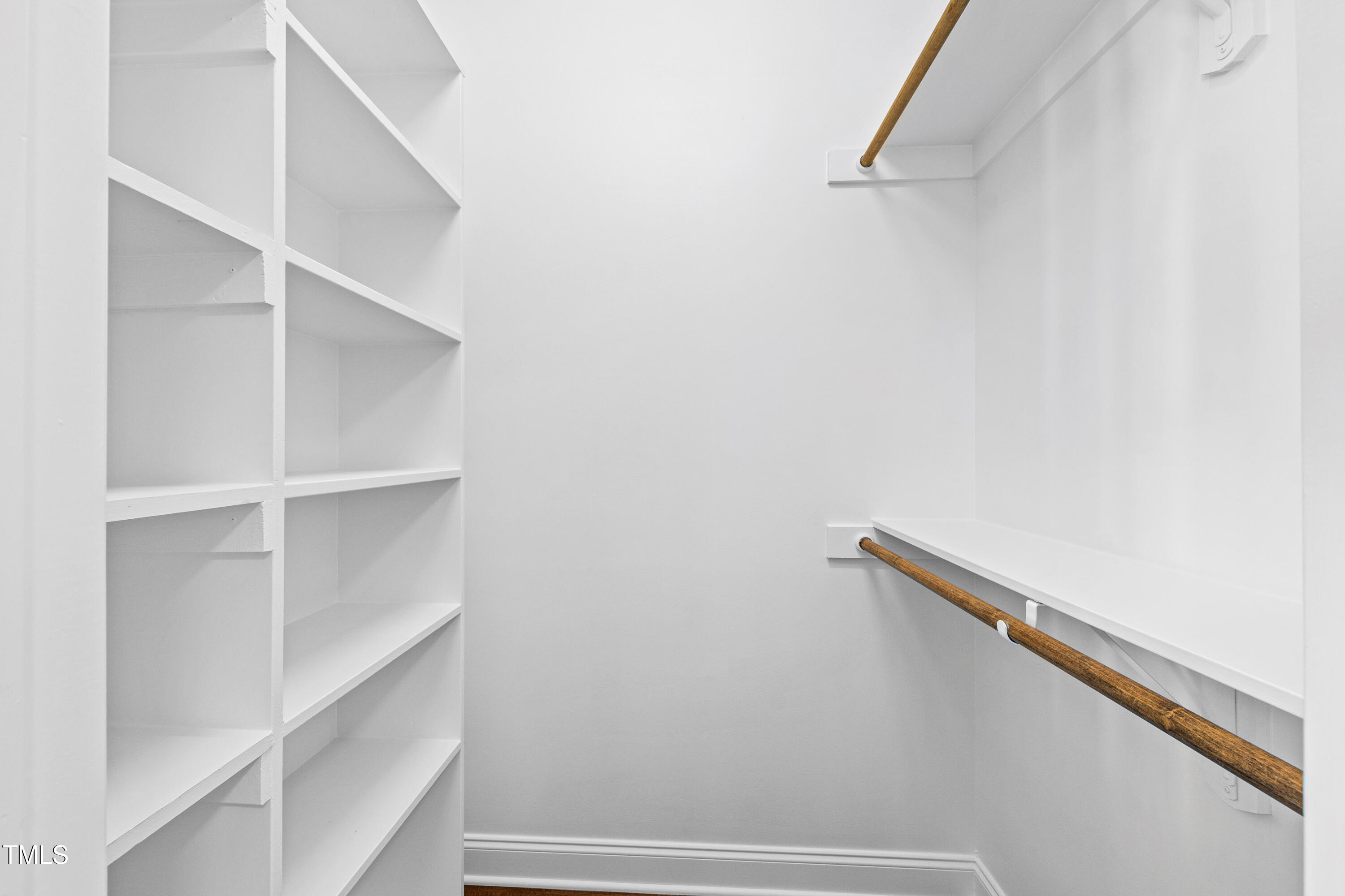 4213 Falls River Avenue