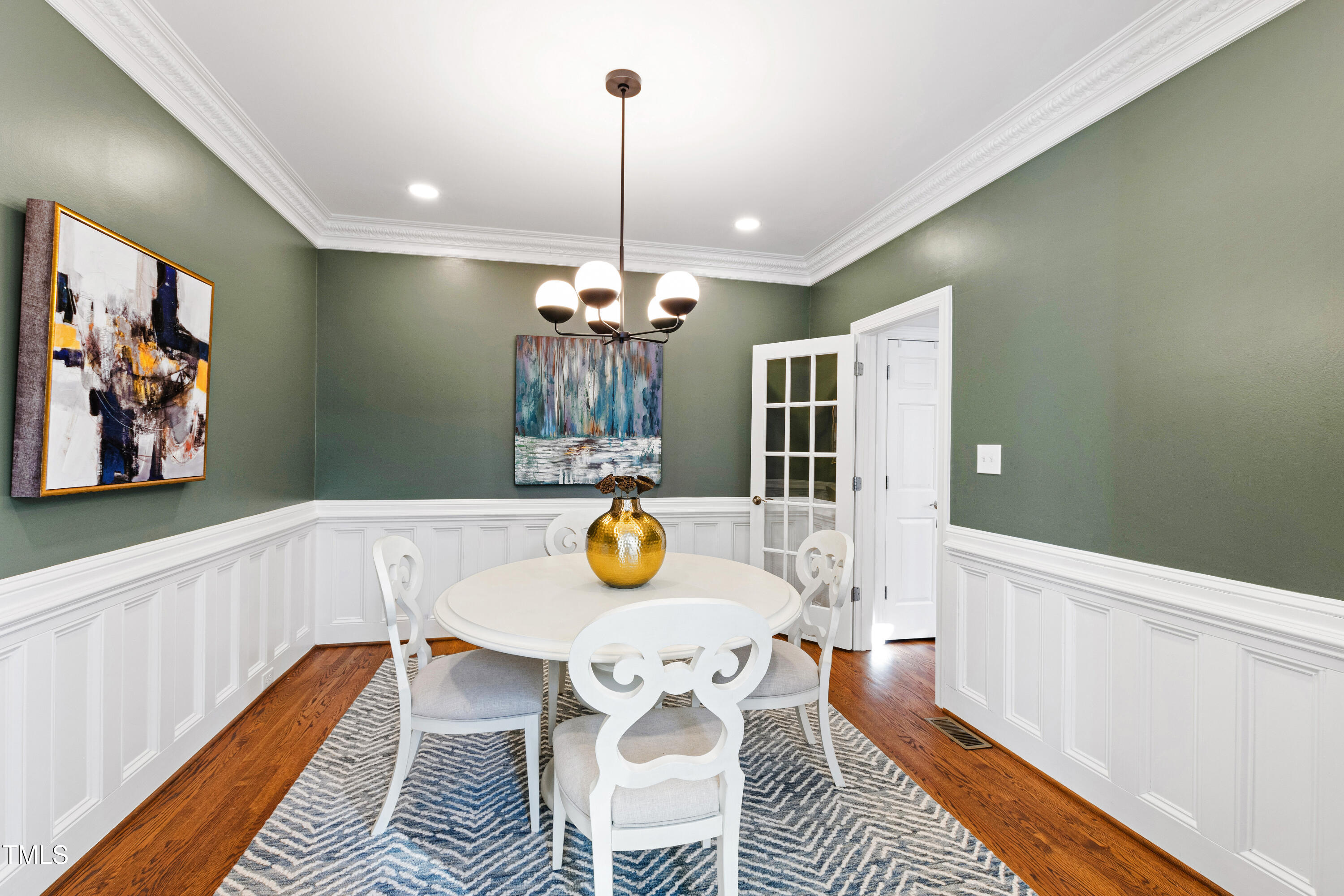 4213 Falls River Avenue