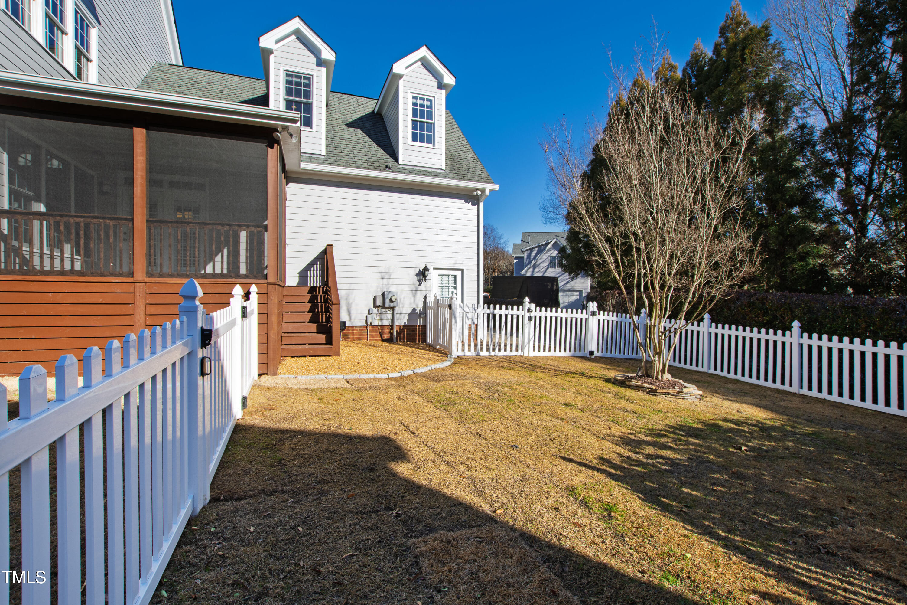 4213 Falls River Avenue