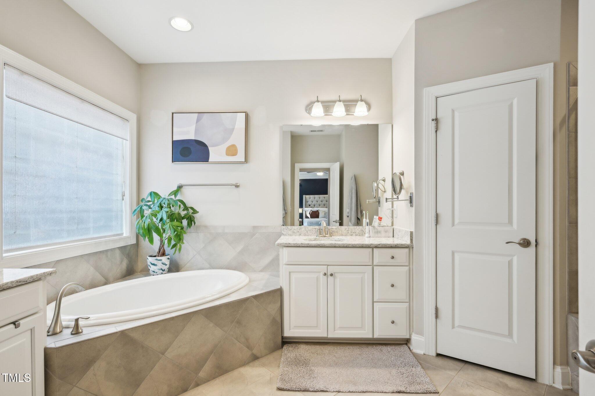 3929 Glenlake Garden Drive