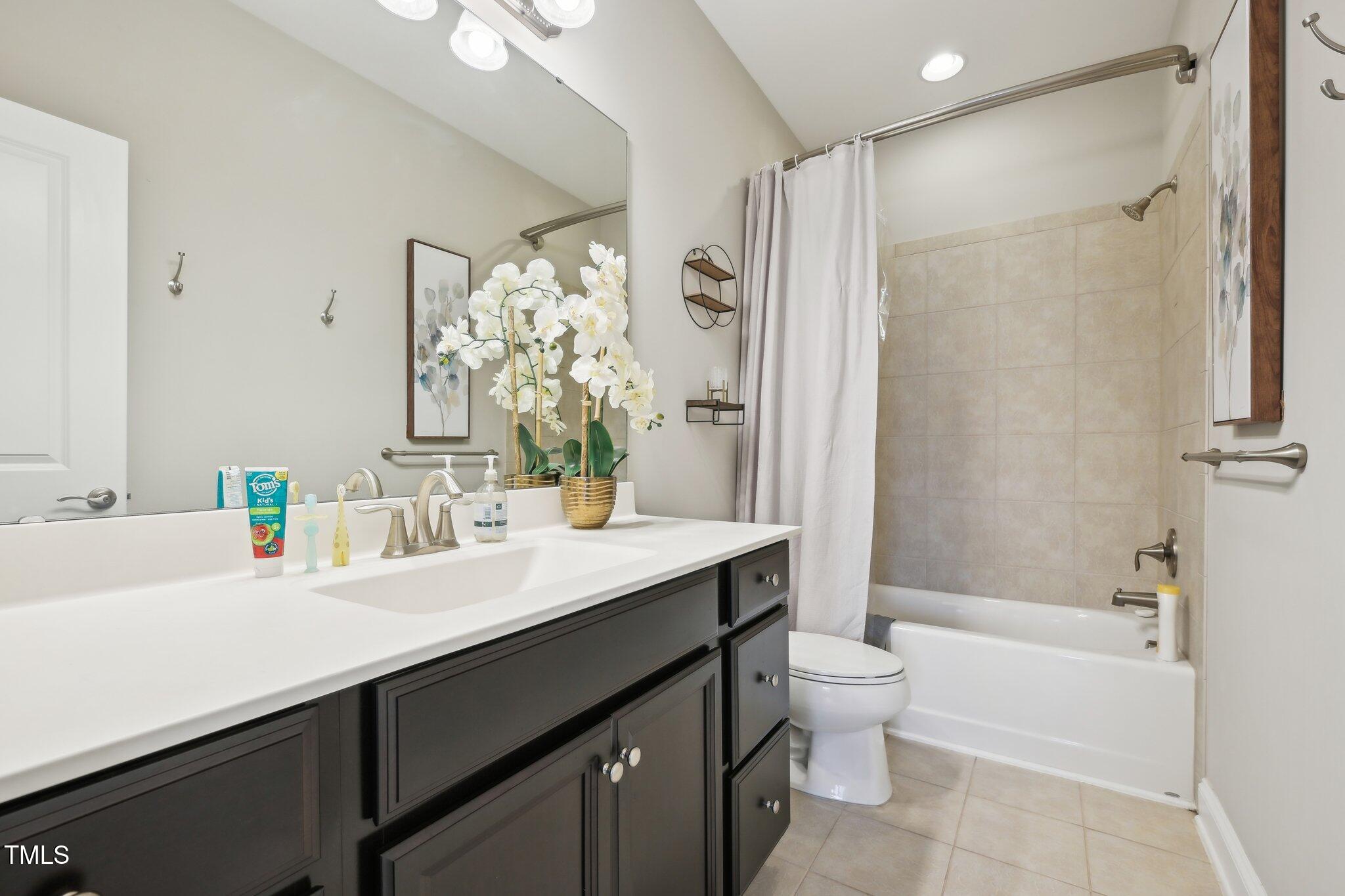 3929 Glenlake Garden Drive