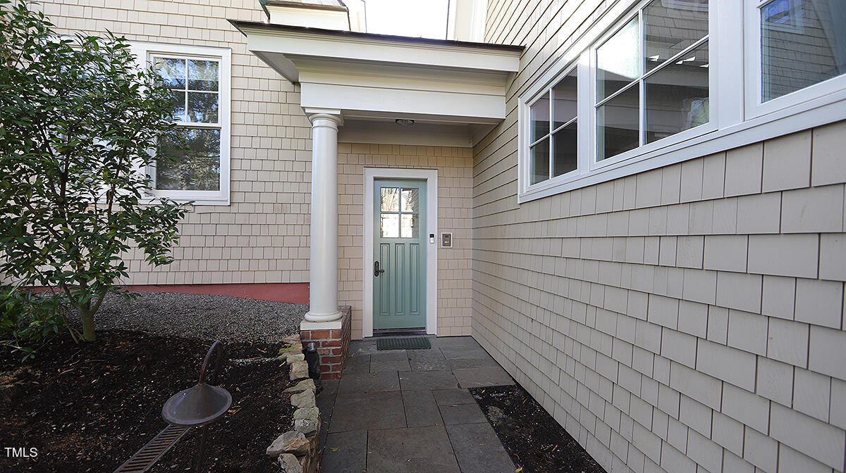 1027 Vance Street