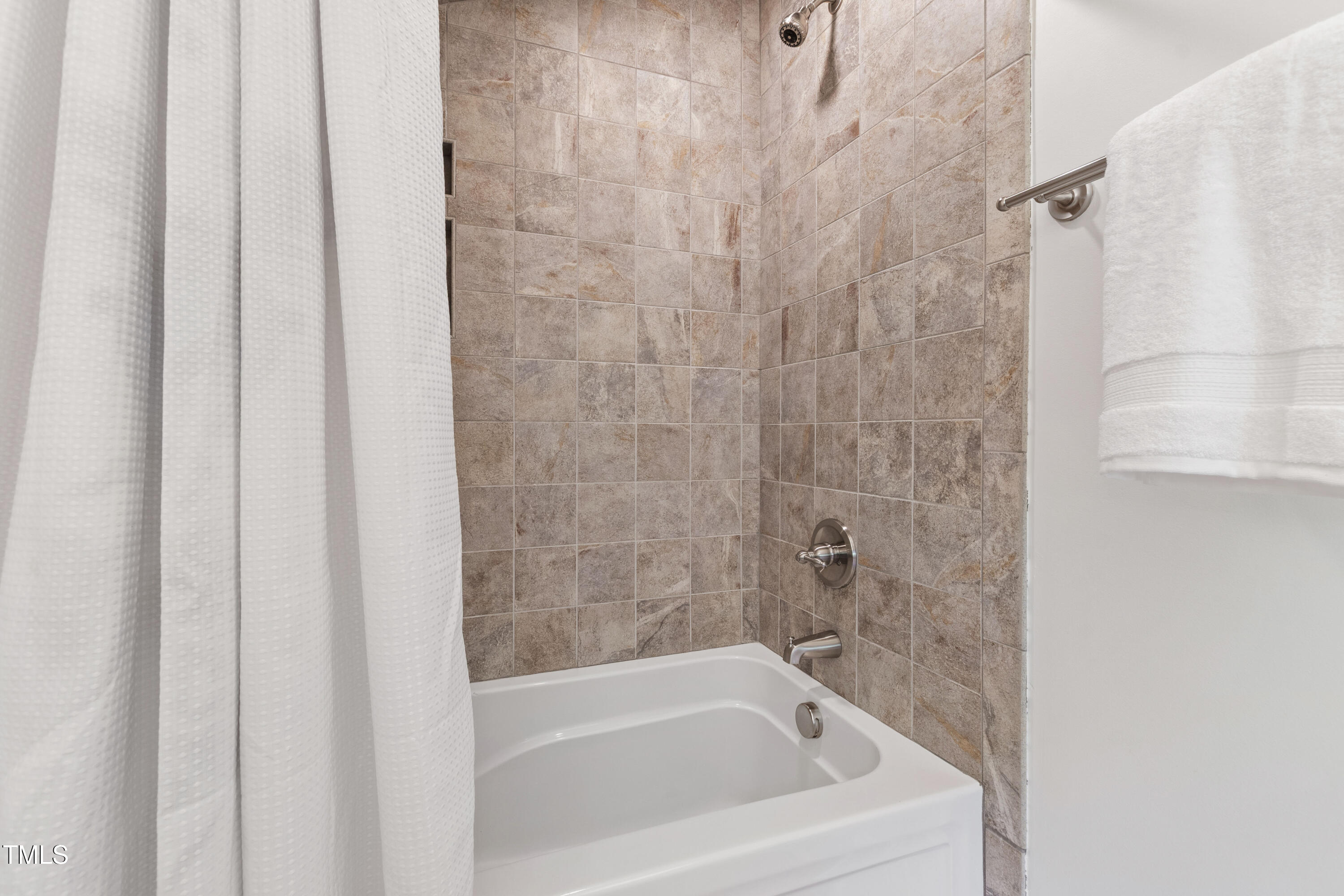 2707 Anderson Drive Drive