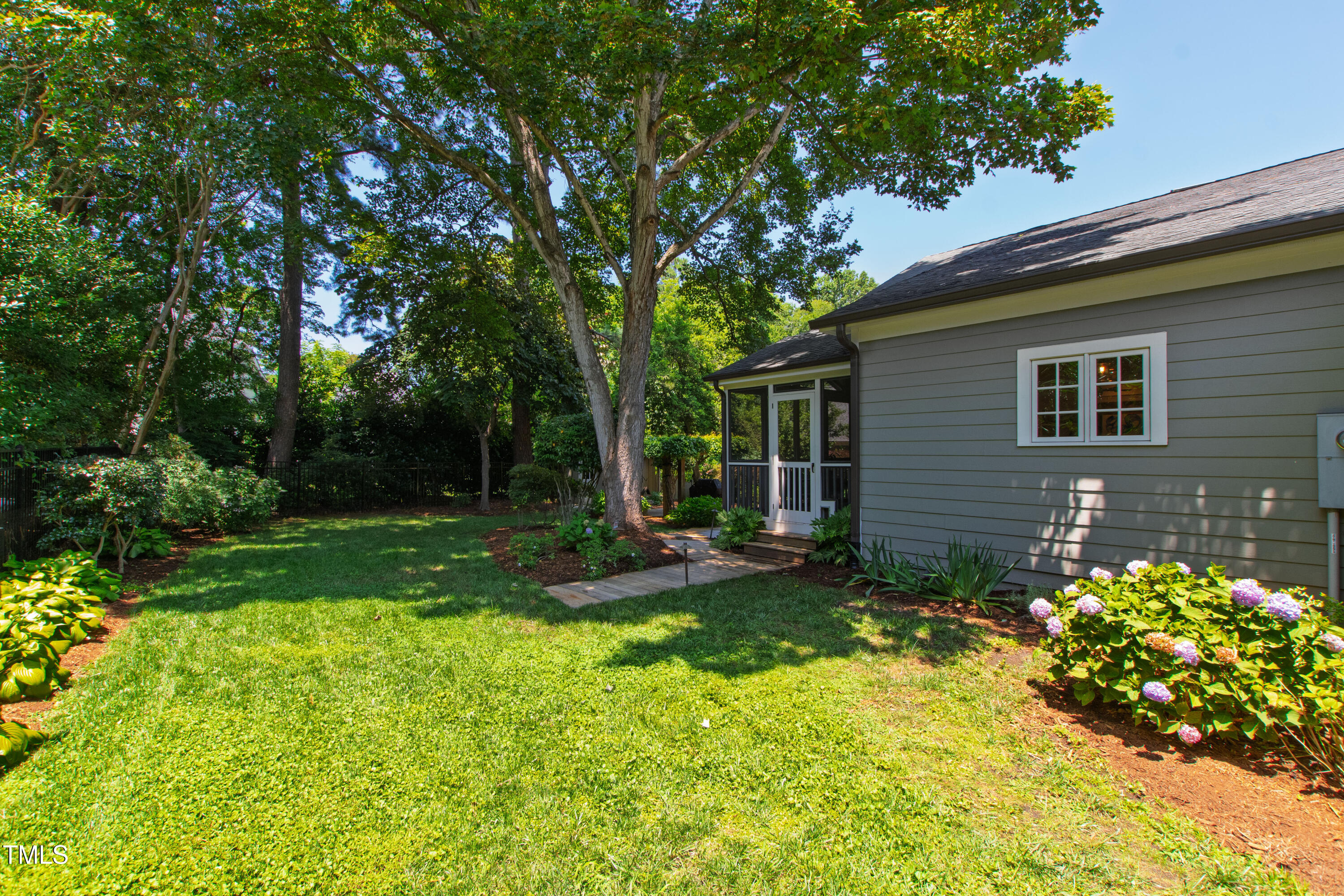 2707 Anderson Drive Drive