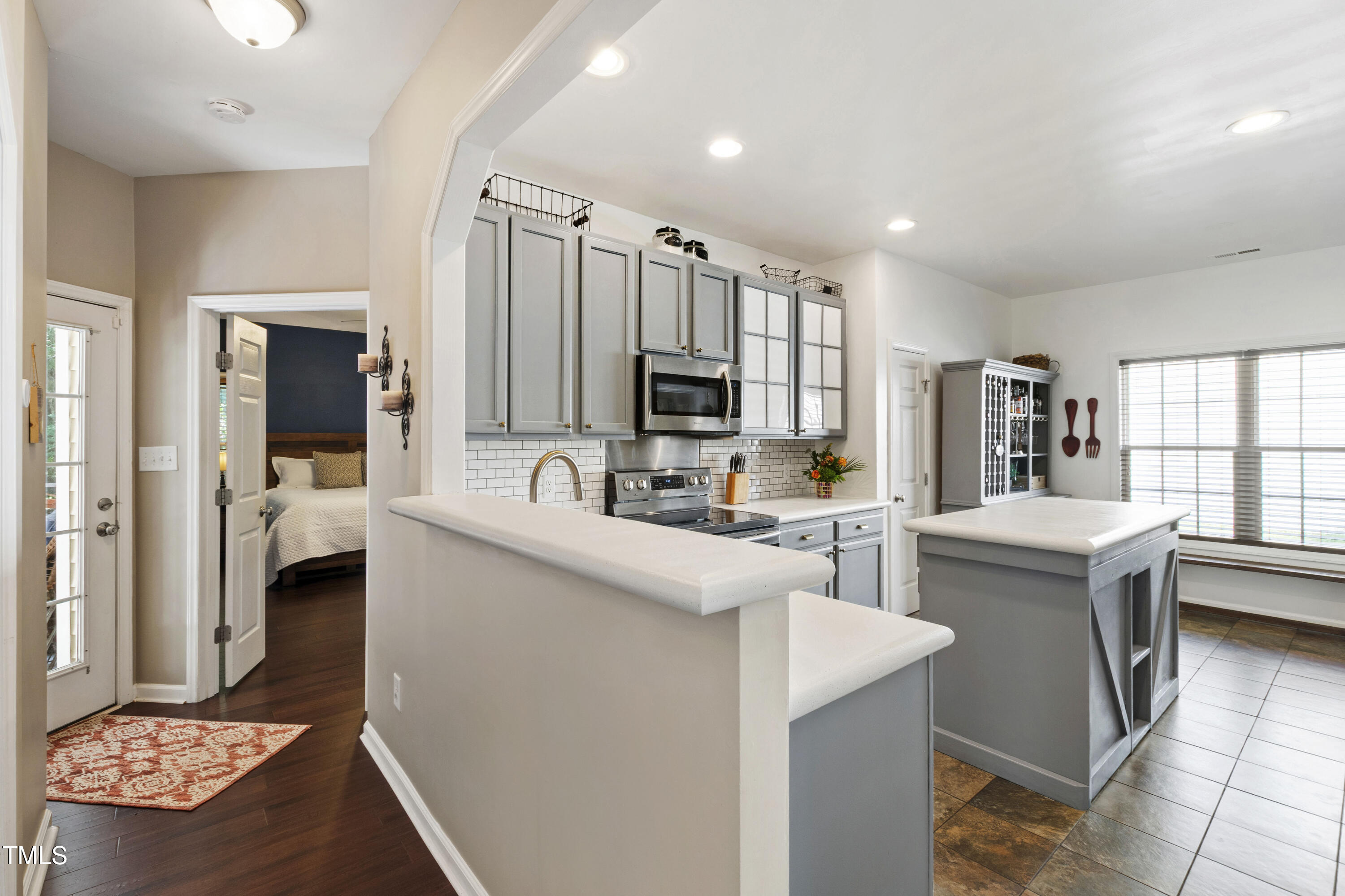 8205 Rolling Glenn Drive