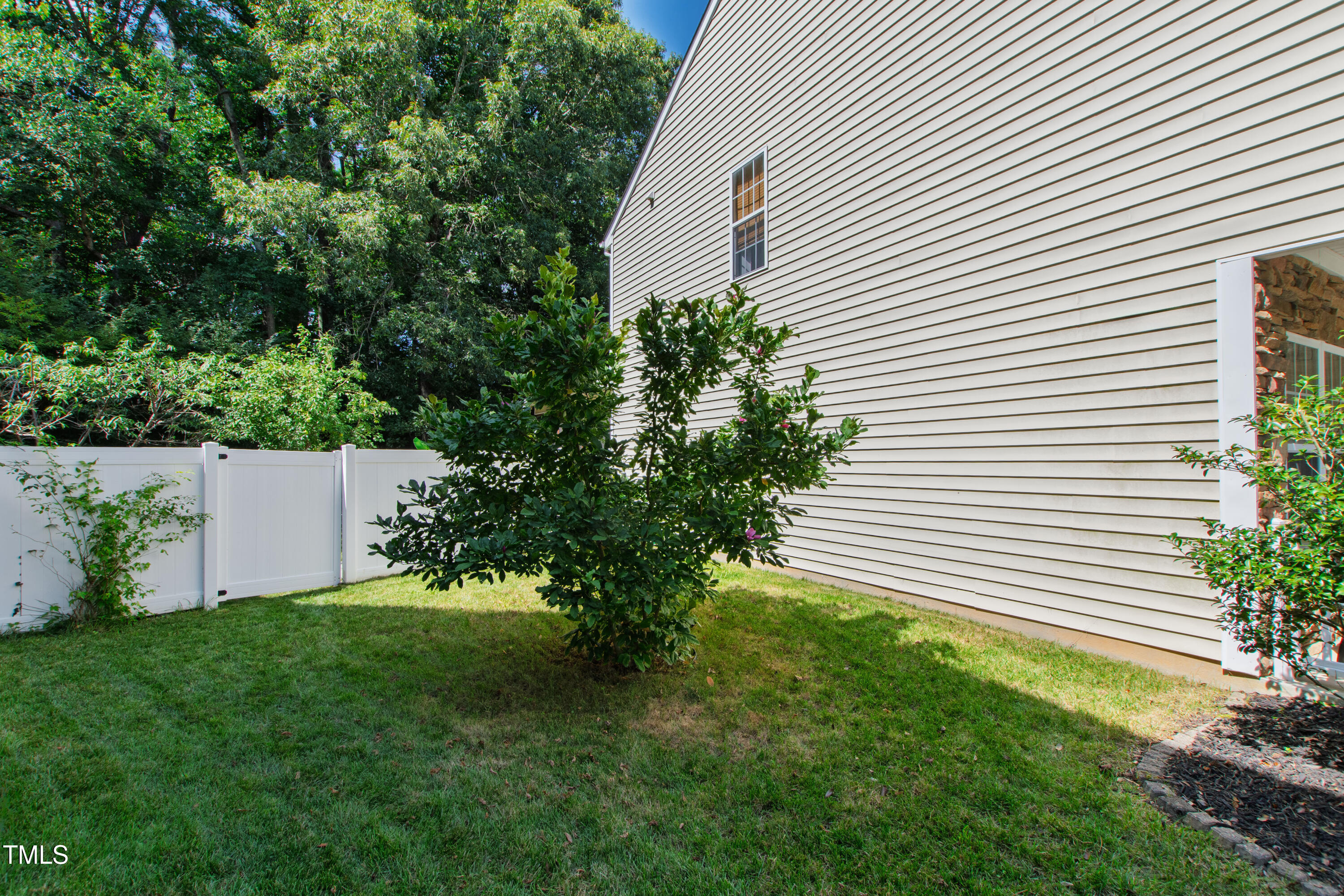 8205 Rolling Glenn Drive