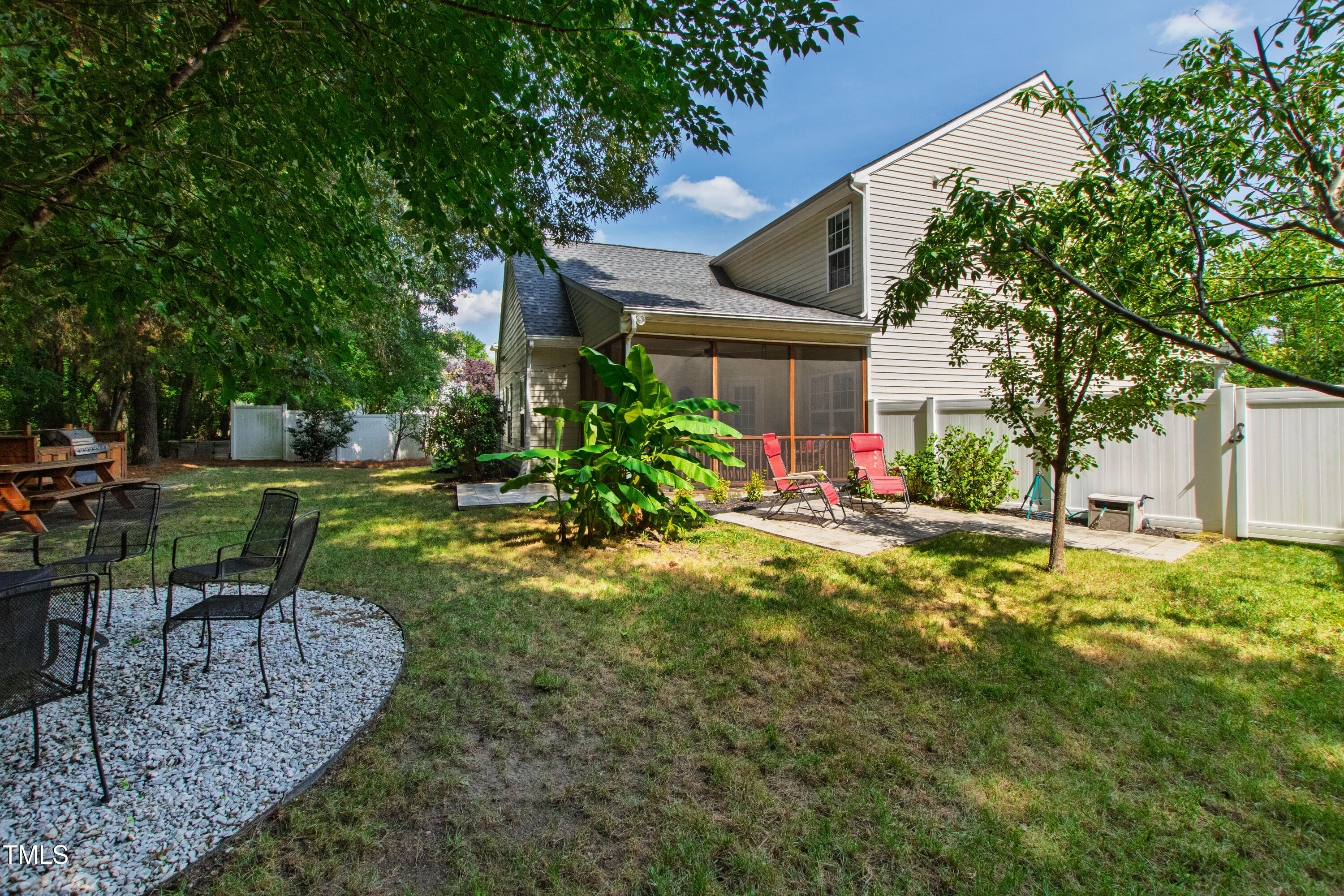 8205 Rolling Glenn Drive