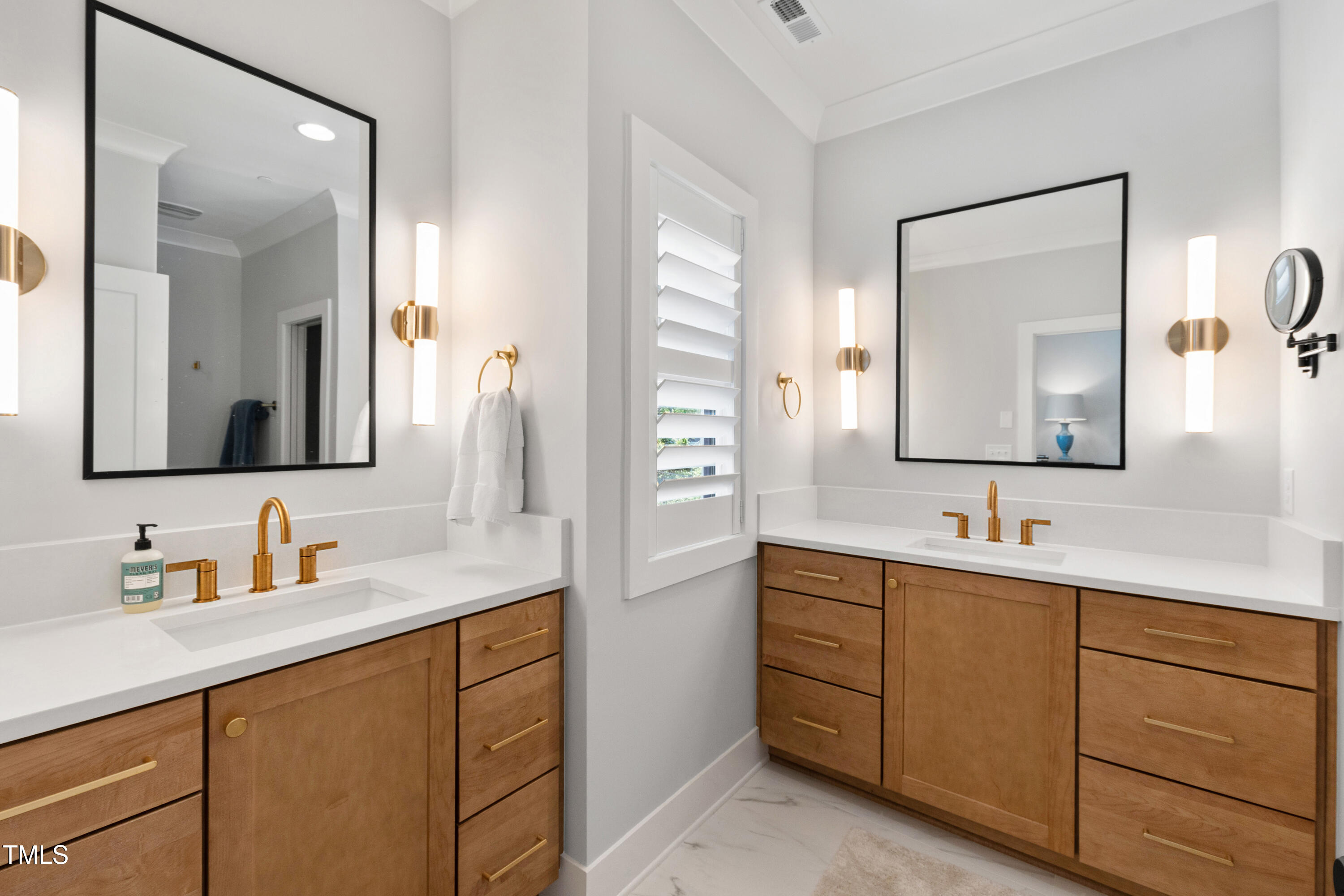 810 Maple Berry Lane # 104