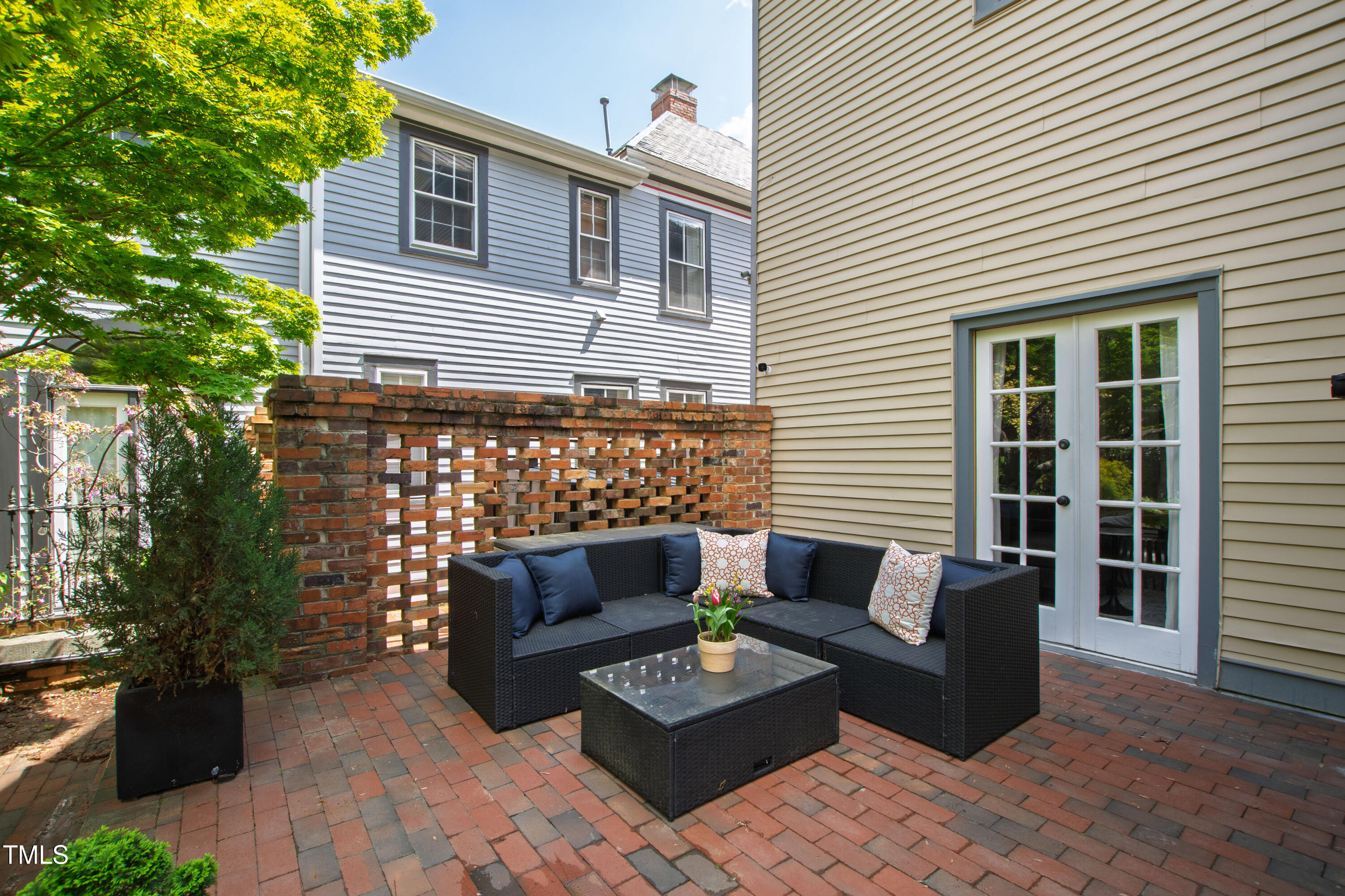 315 Oakwood Avenue