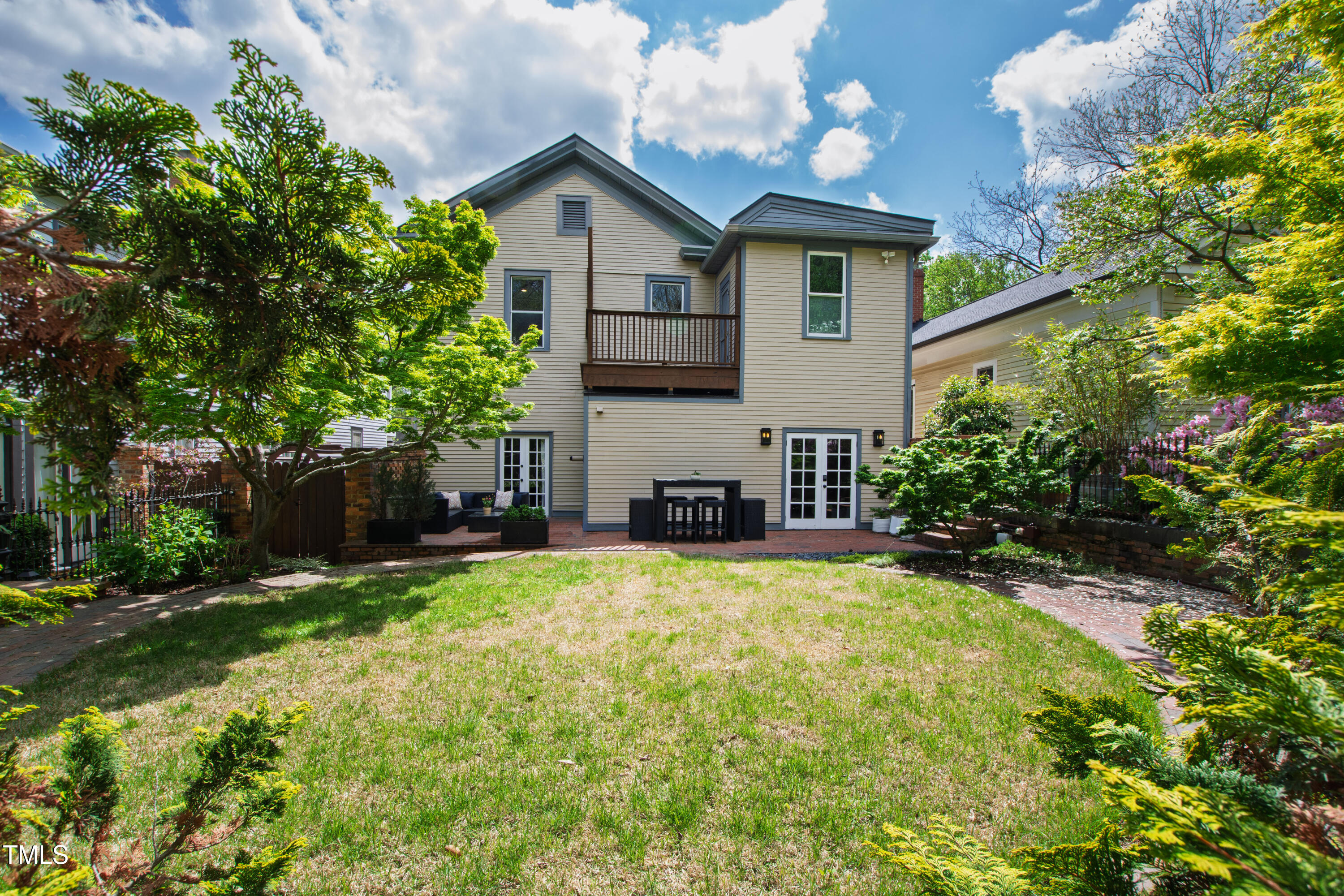 315 Oakwood Avenue