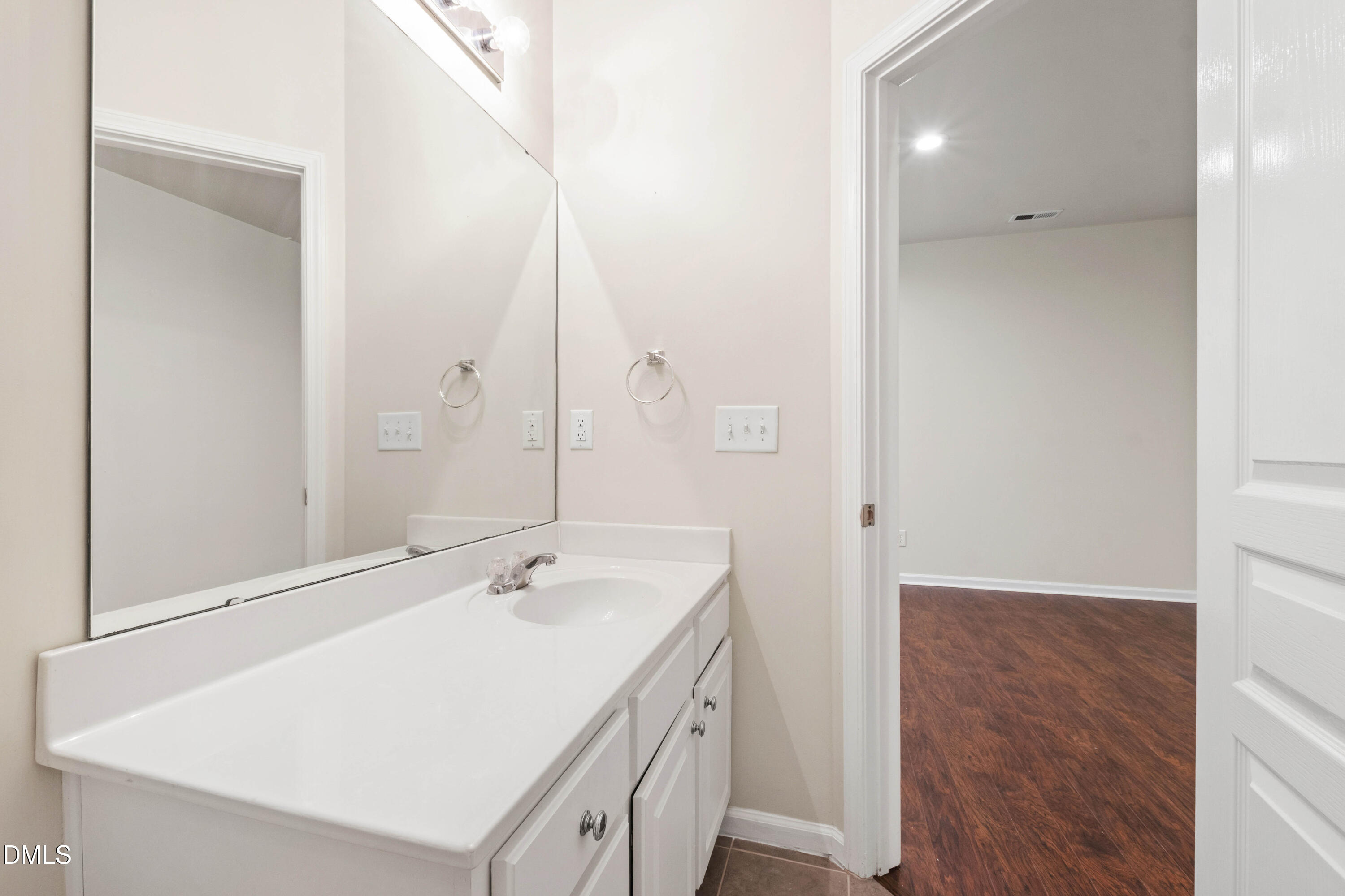 5133 Lady Of The Lake Drive