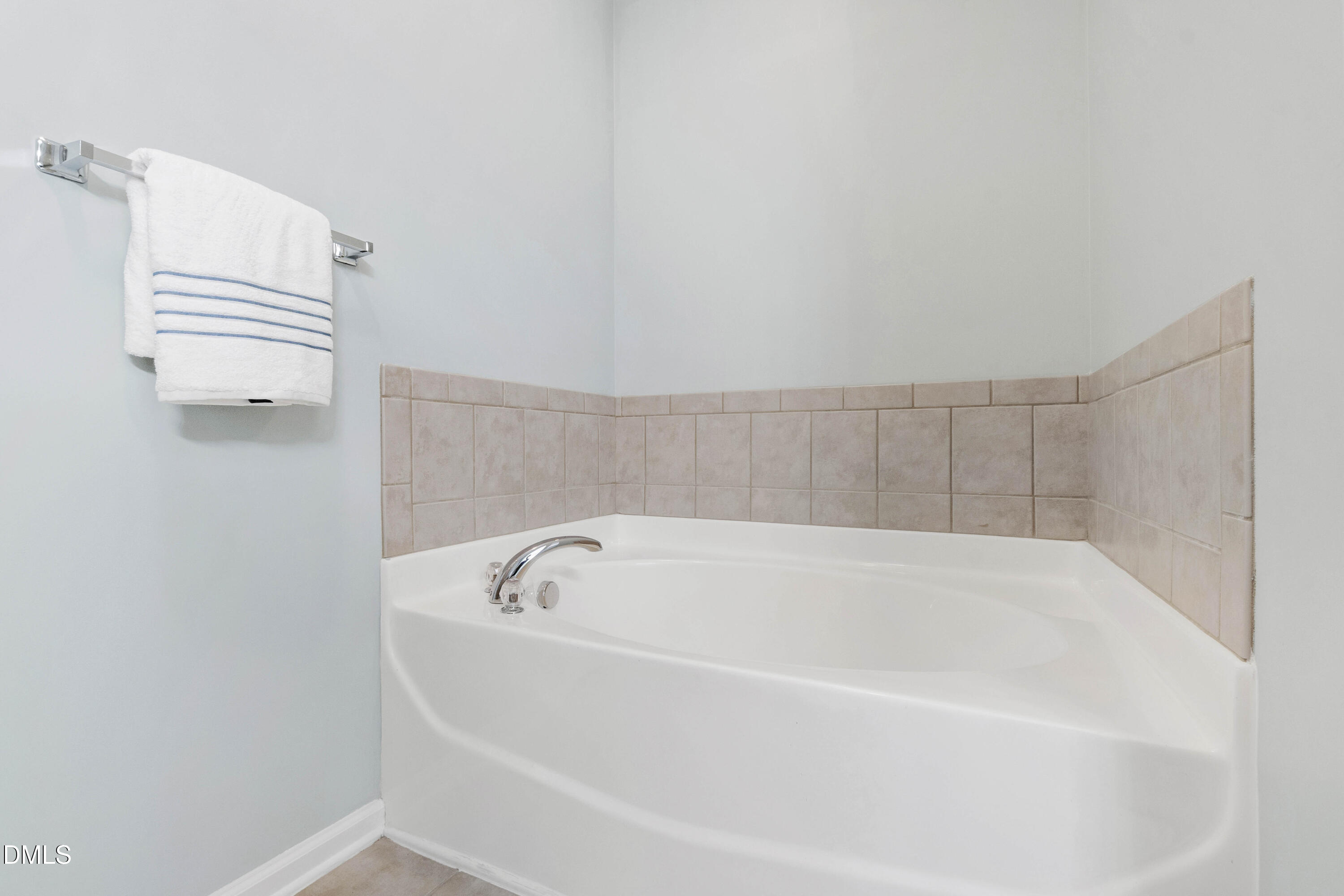 5133 Lady Of The Lake Drive