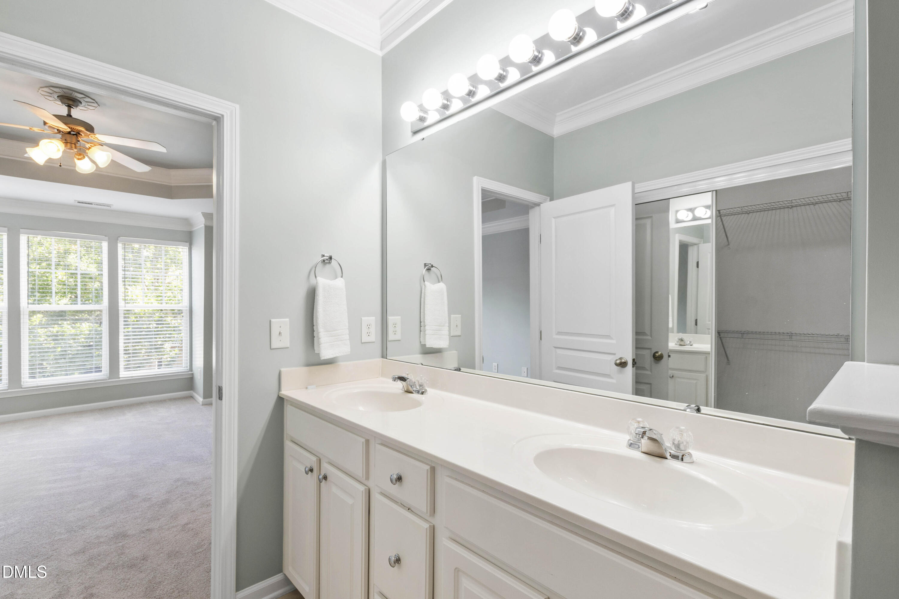 5133 Lady Of The Lake Drive