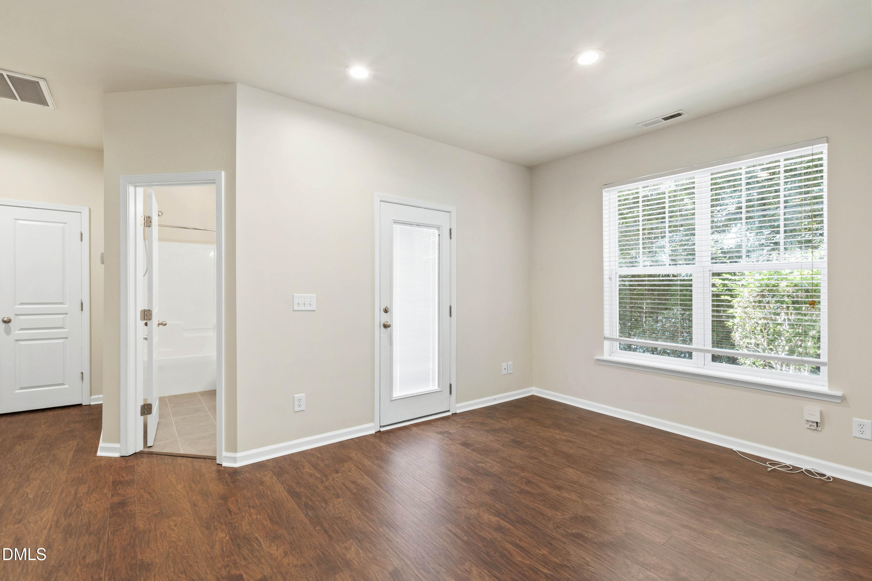 5133 Lady Of The Lake Drive