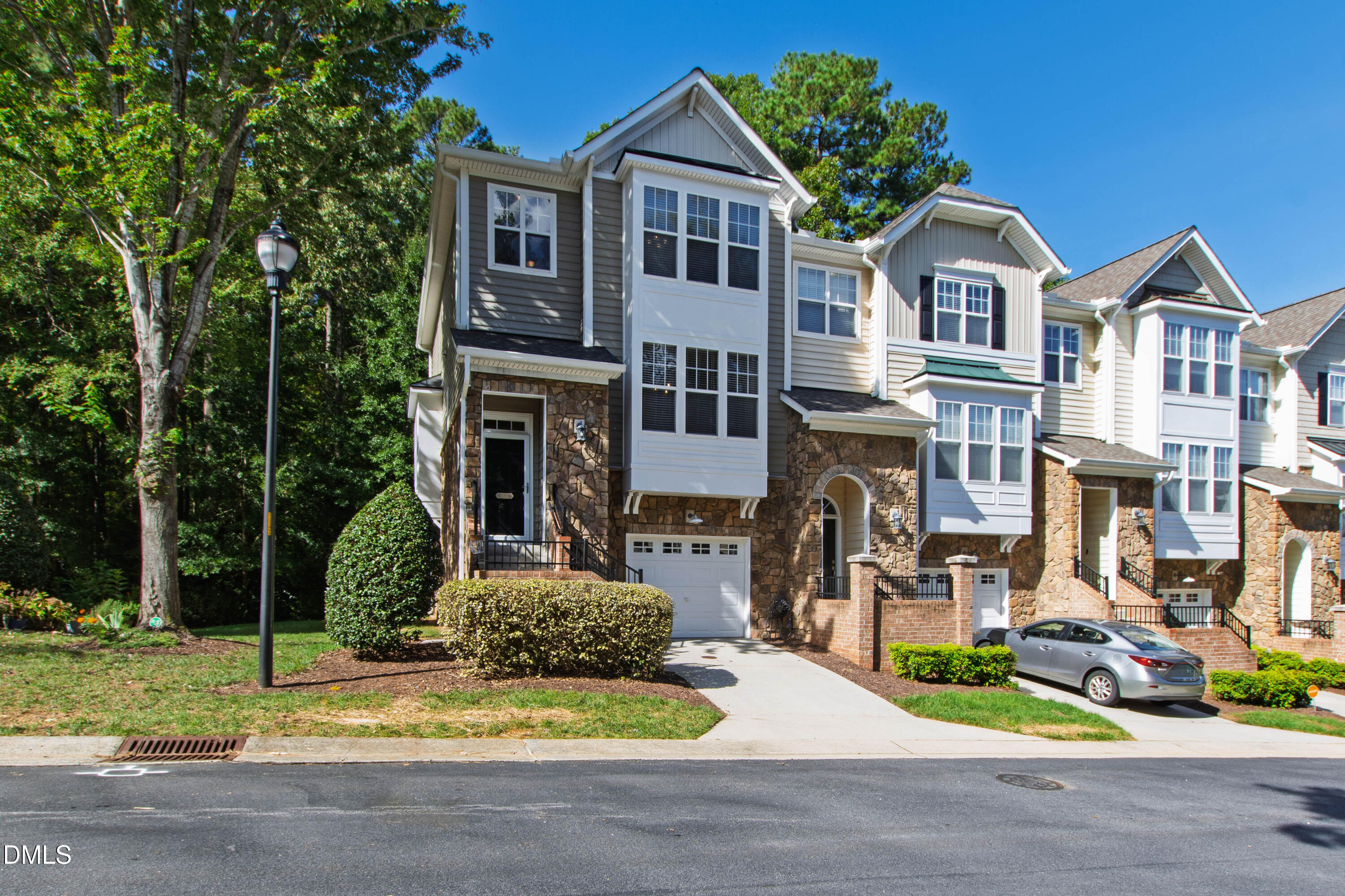 5133 Lady Of The Lake Drive