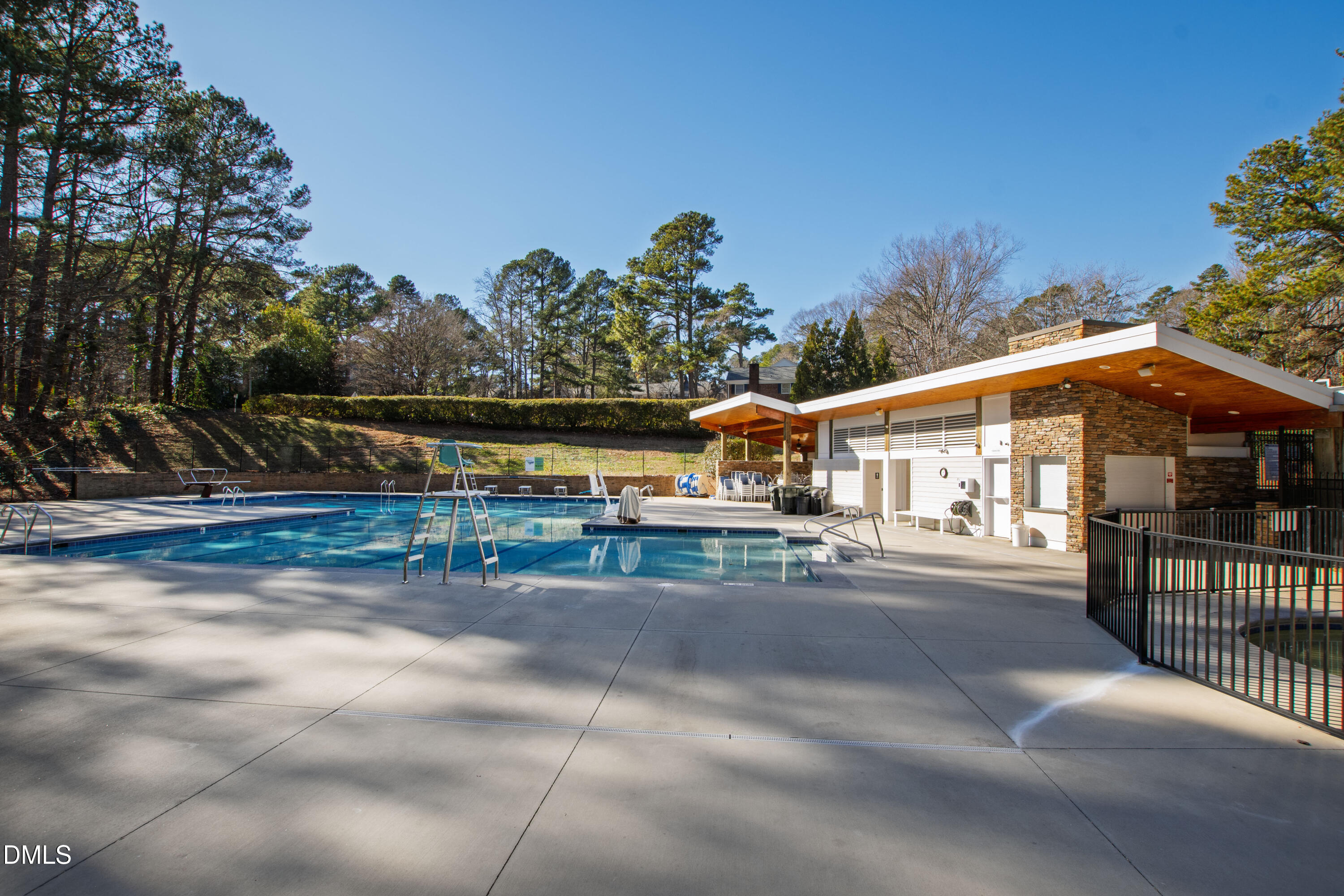 2765 Rue Sans Famille