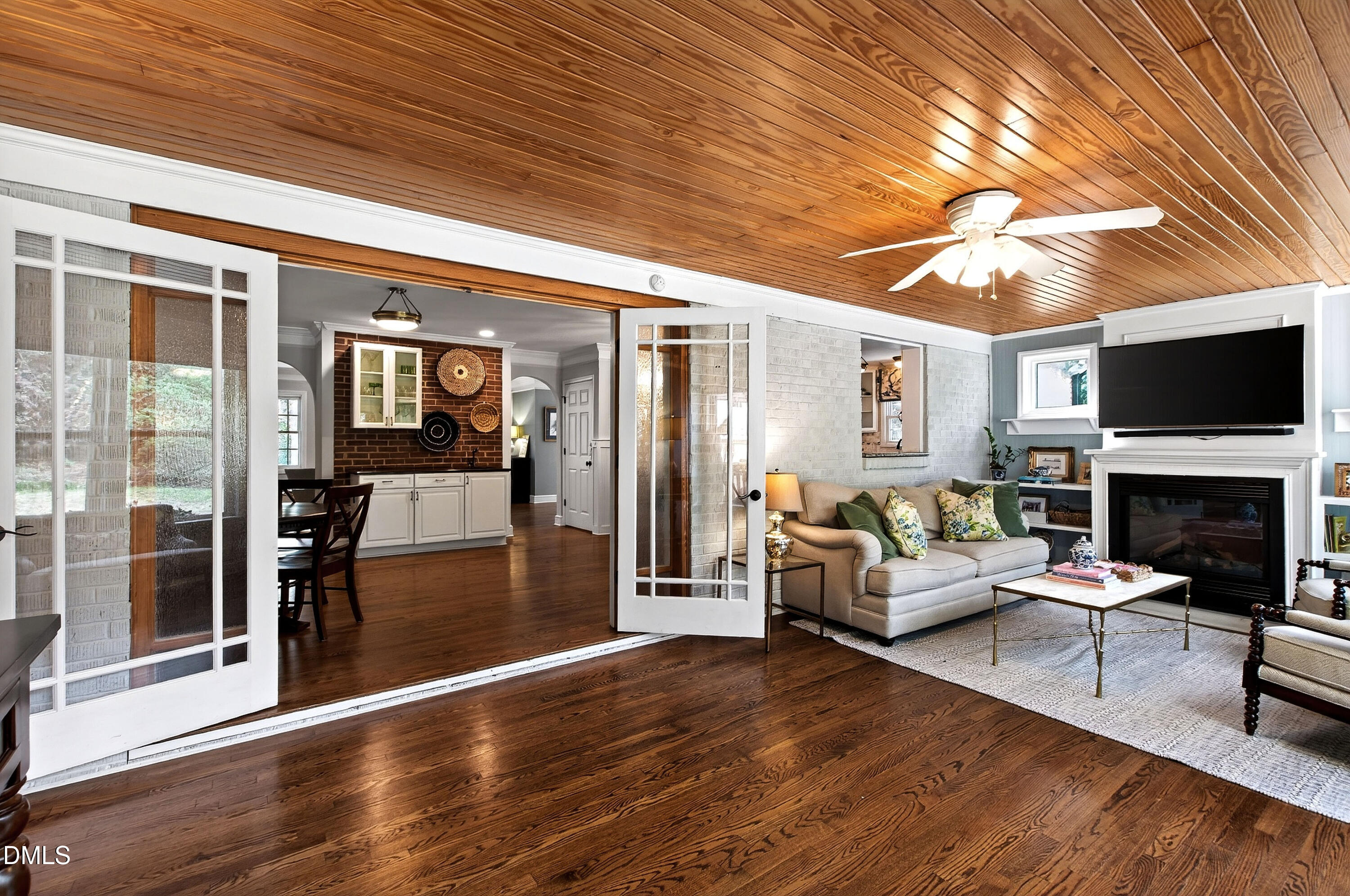 1205 Canterbury Road