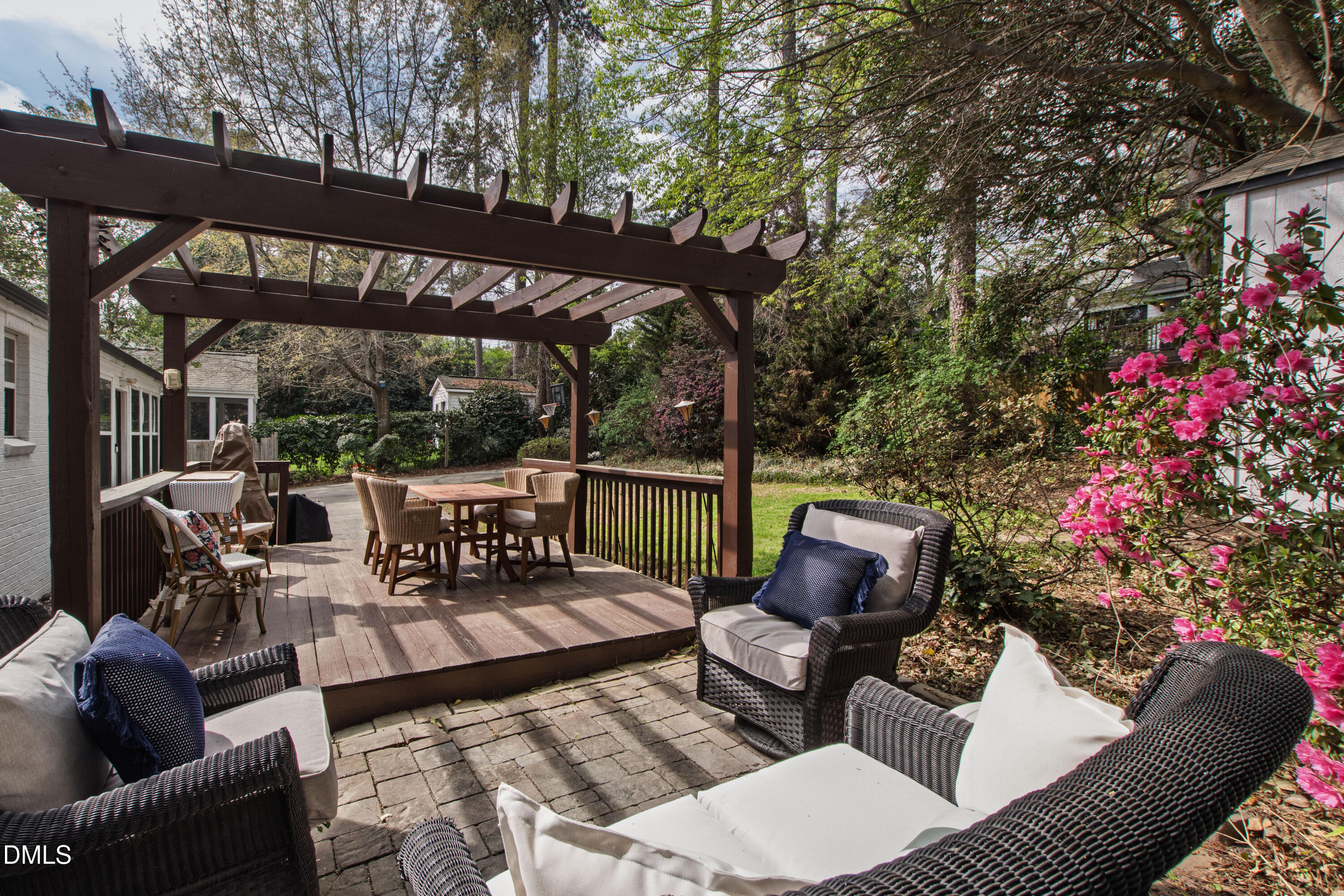 1205 Canterbury Road