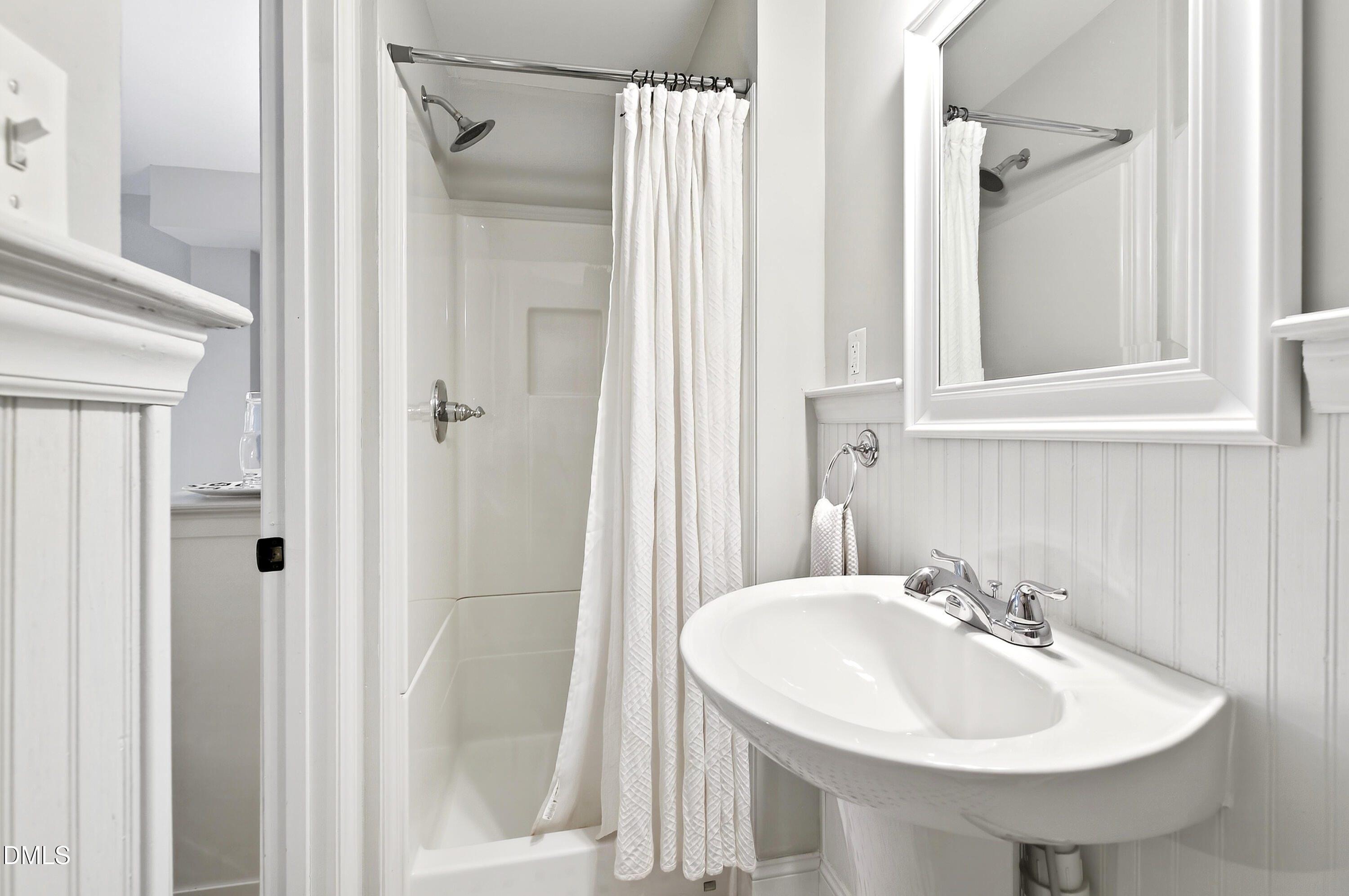 1205 Canterbury Road