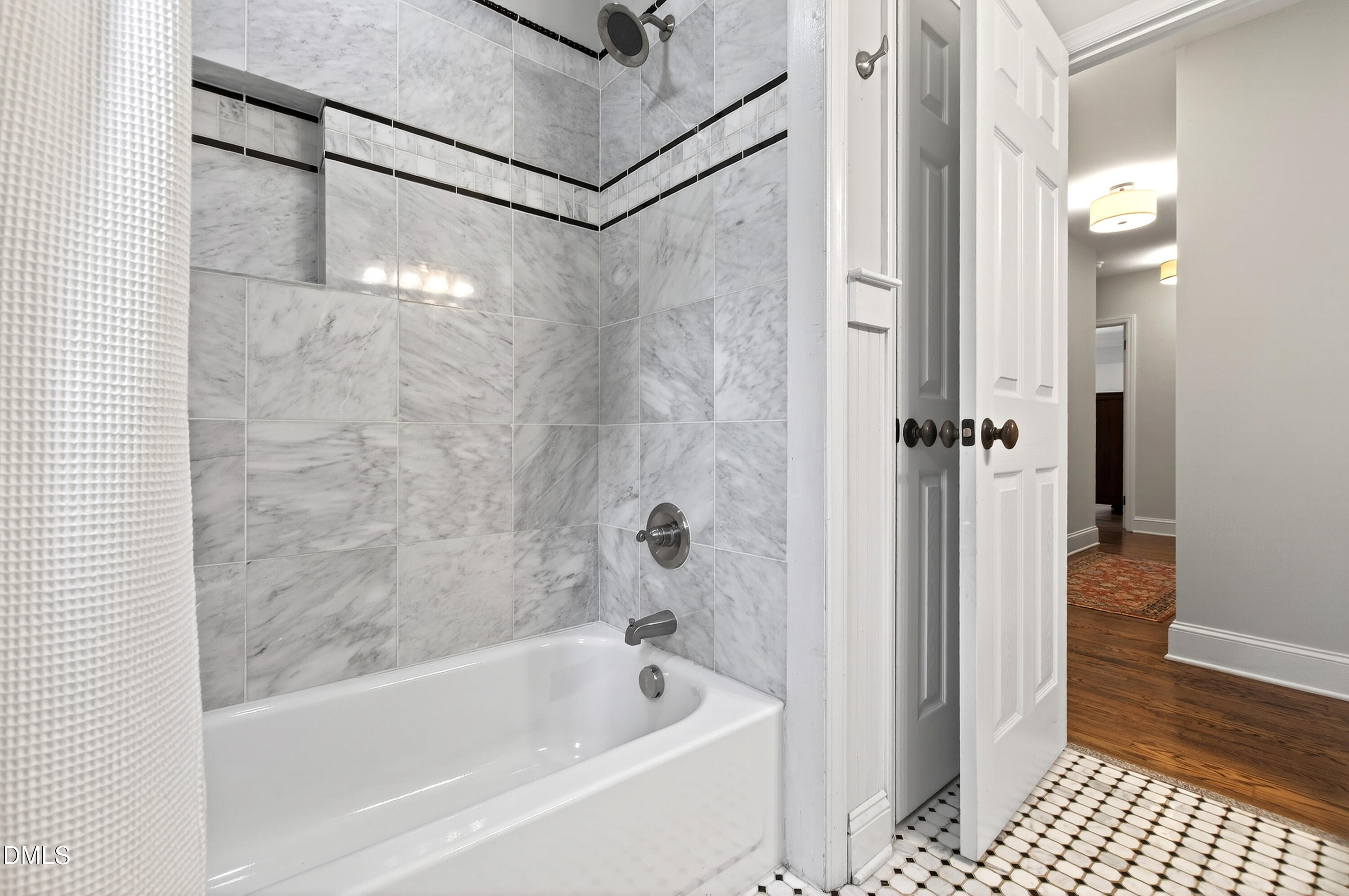 1205 Canterbury Road