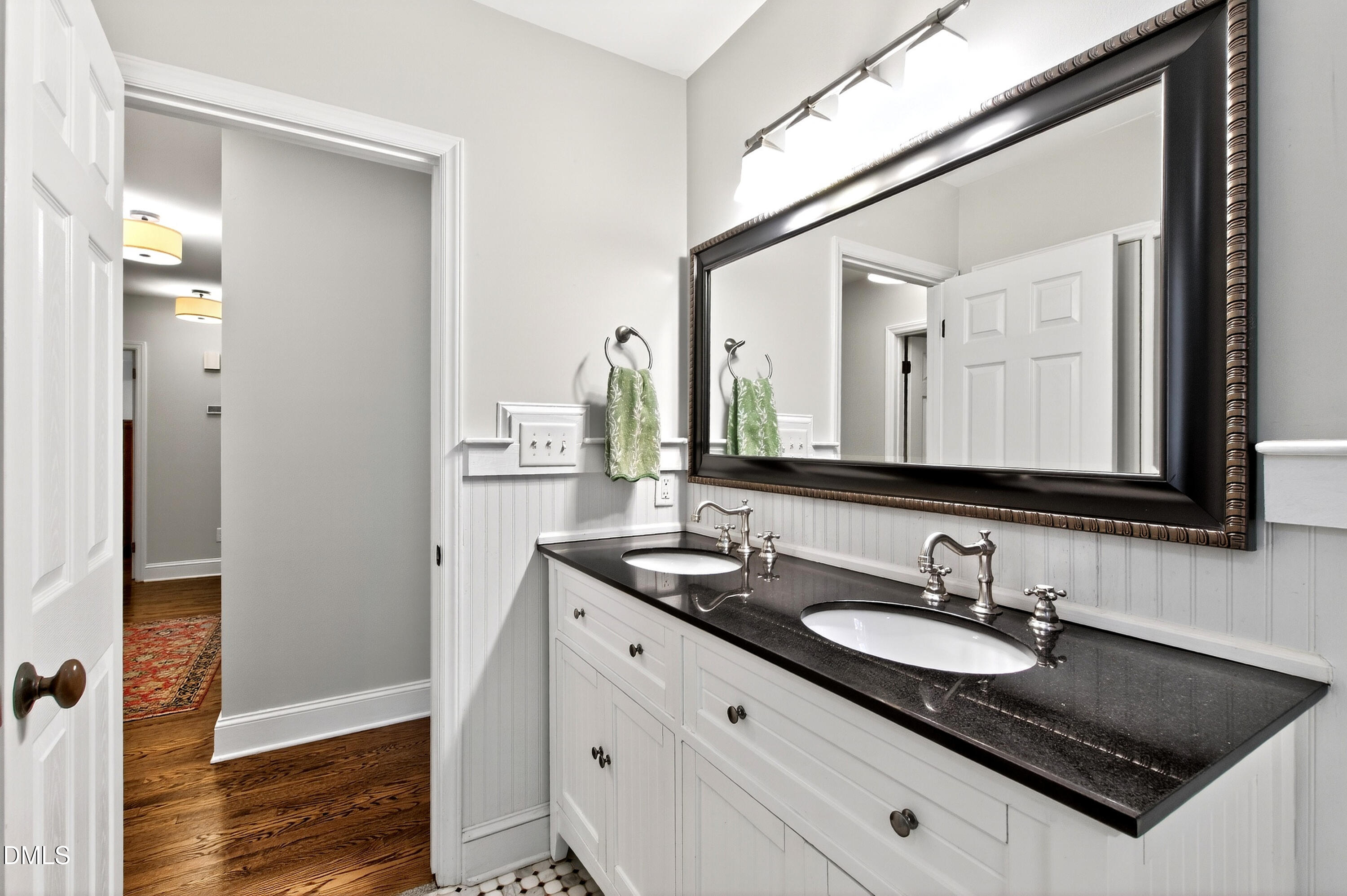 1205 Canterbury Road