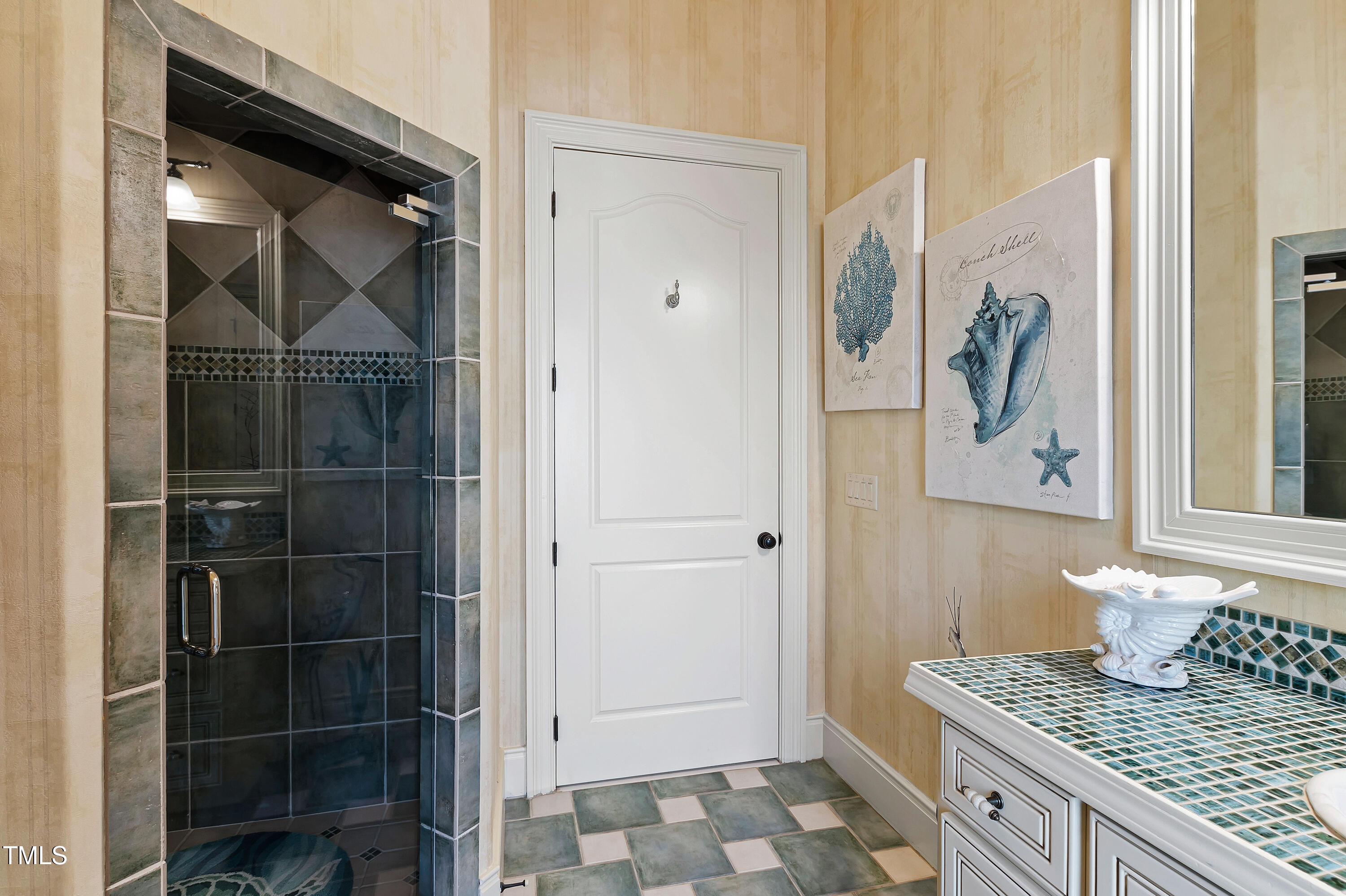 2421 Acanthus Drive
