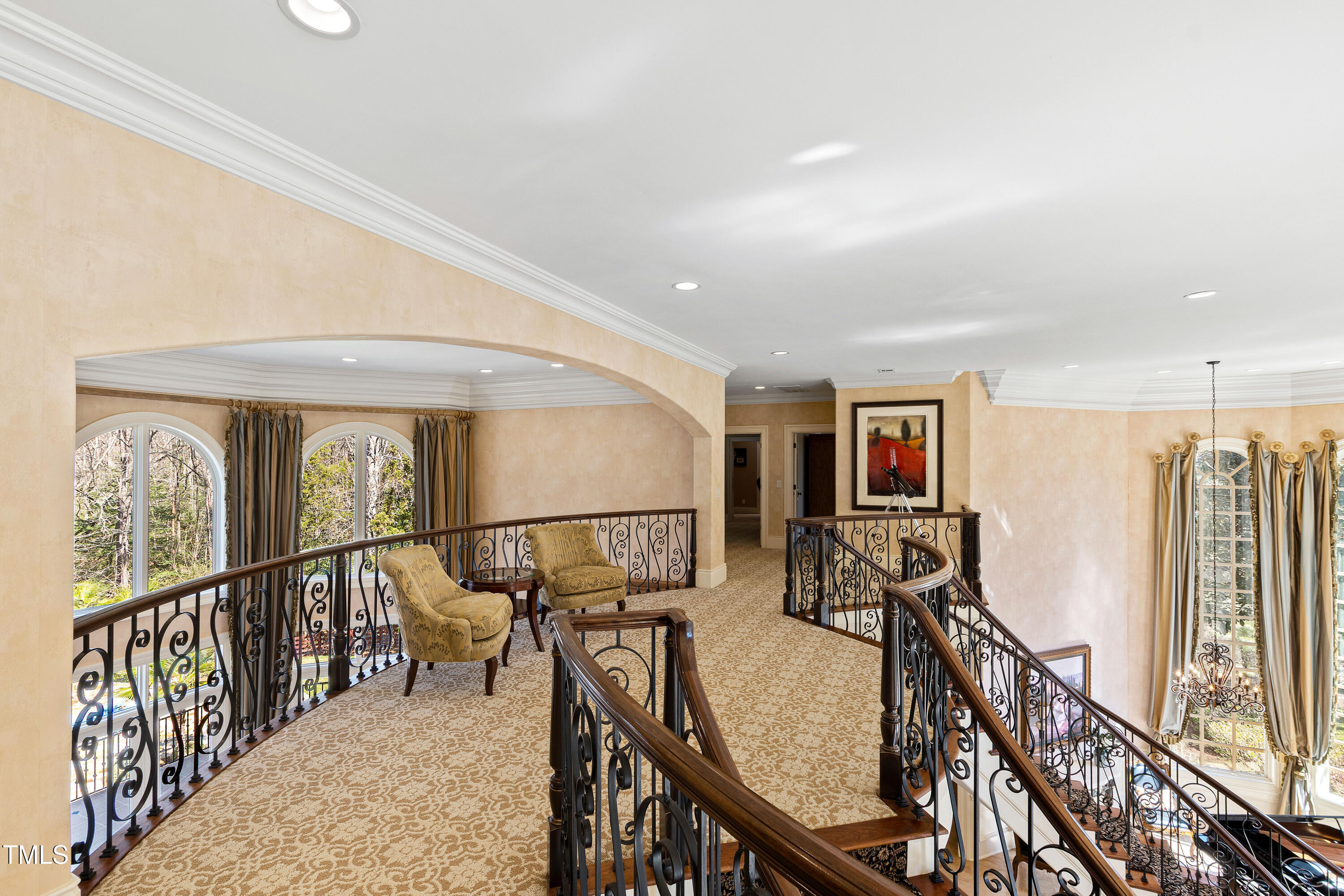 2421 Acanthus Drive