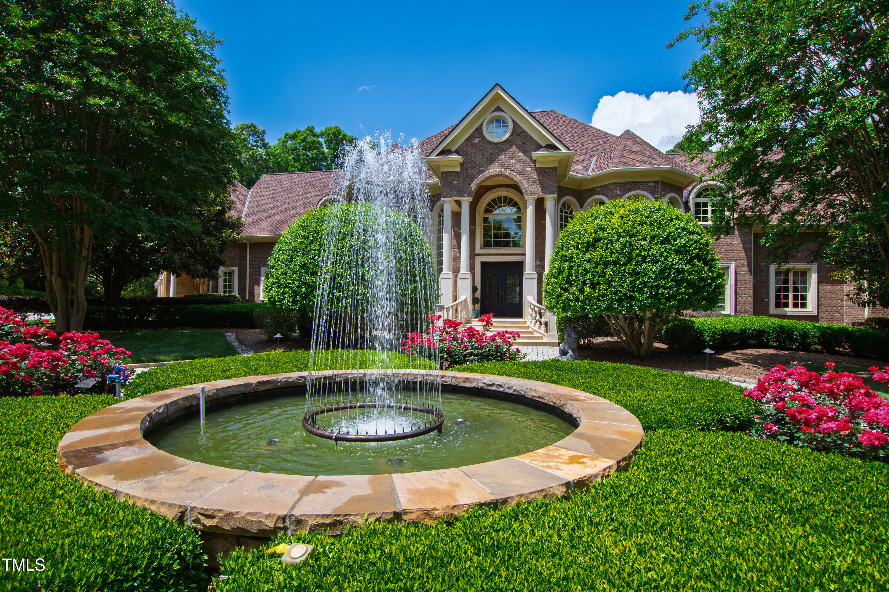 2421 Acanthus Drive