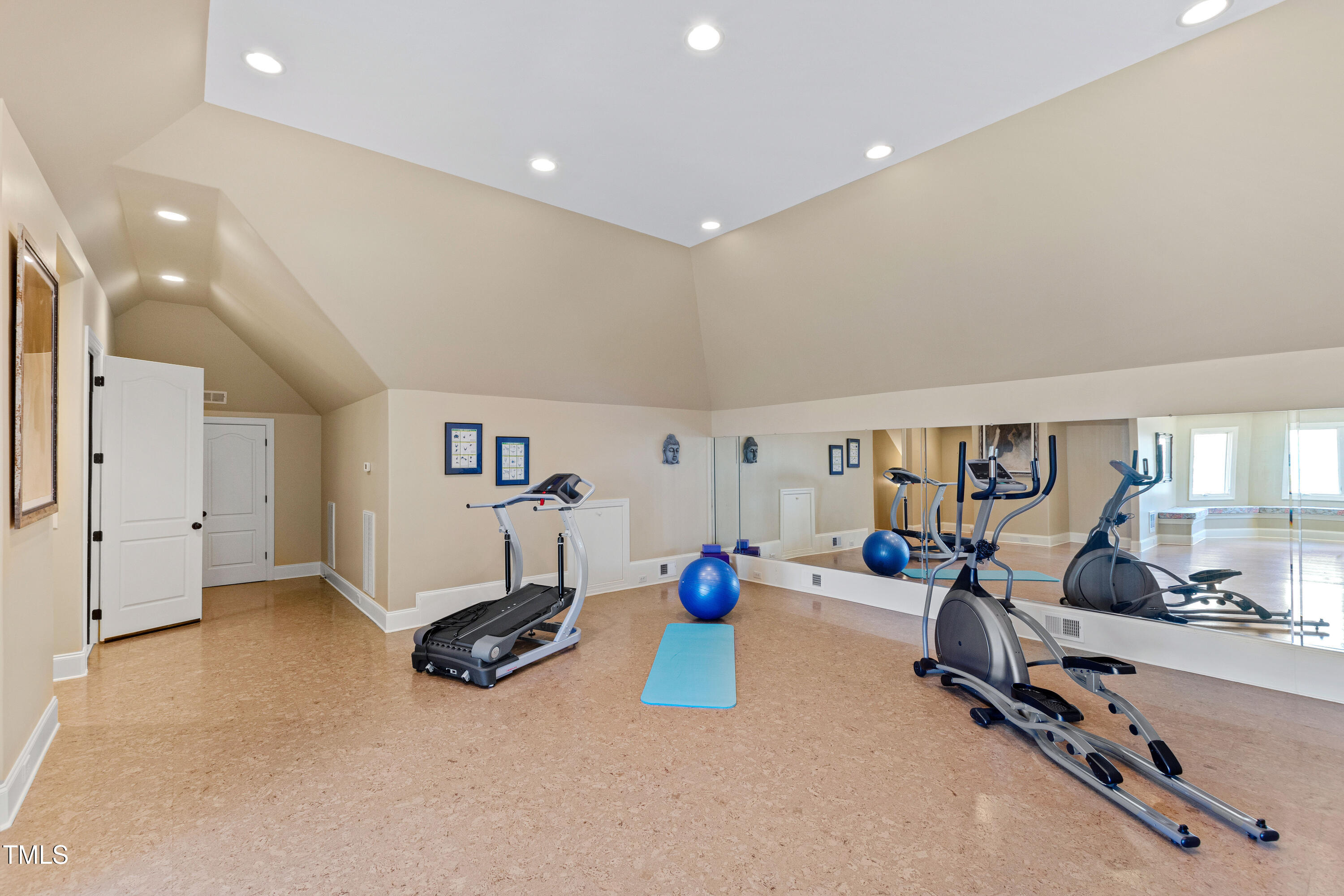 2421 Acanthus Drive