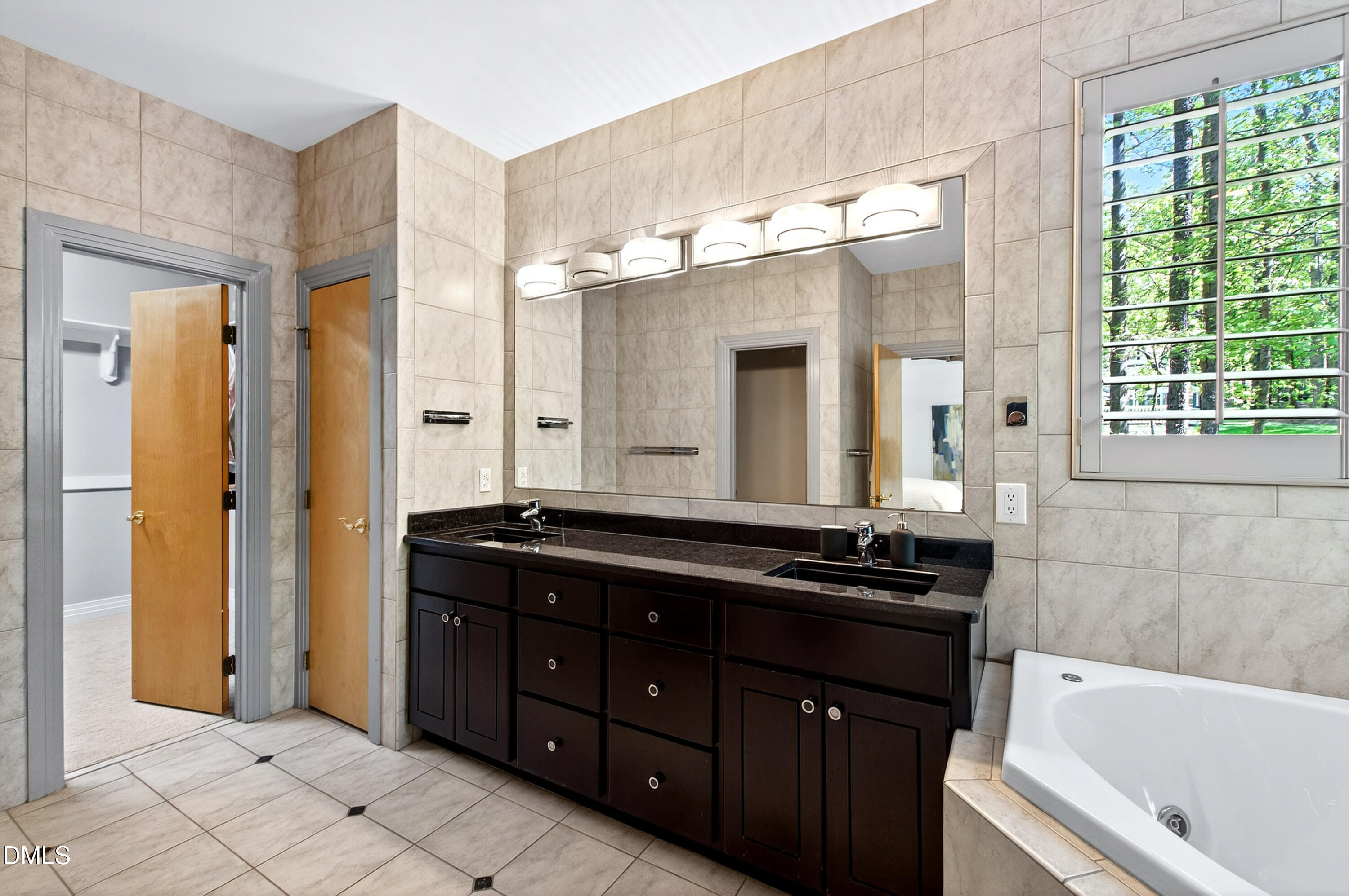 5005 Boulder Creek Lane
