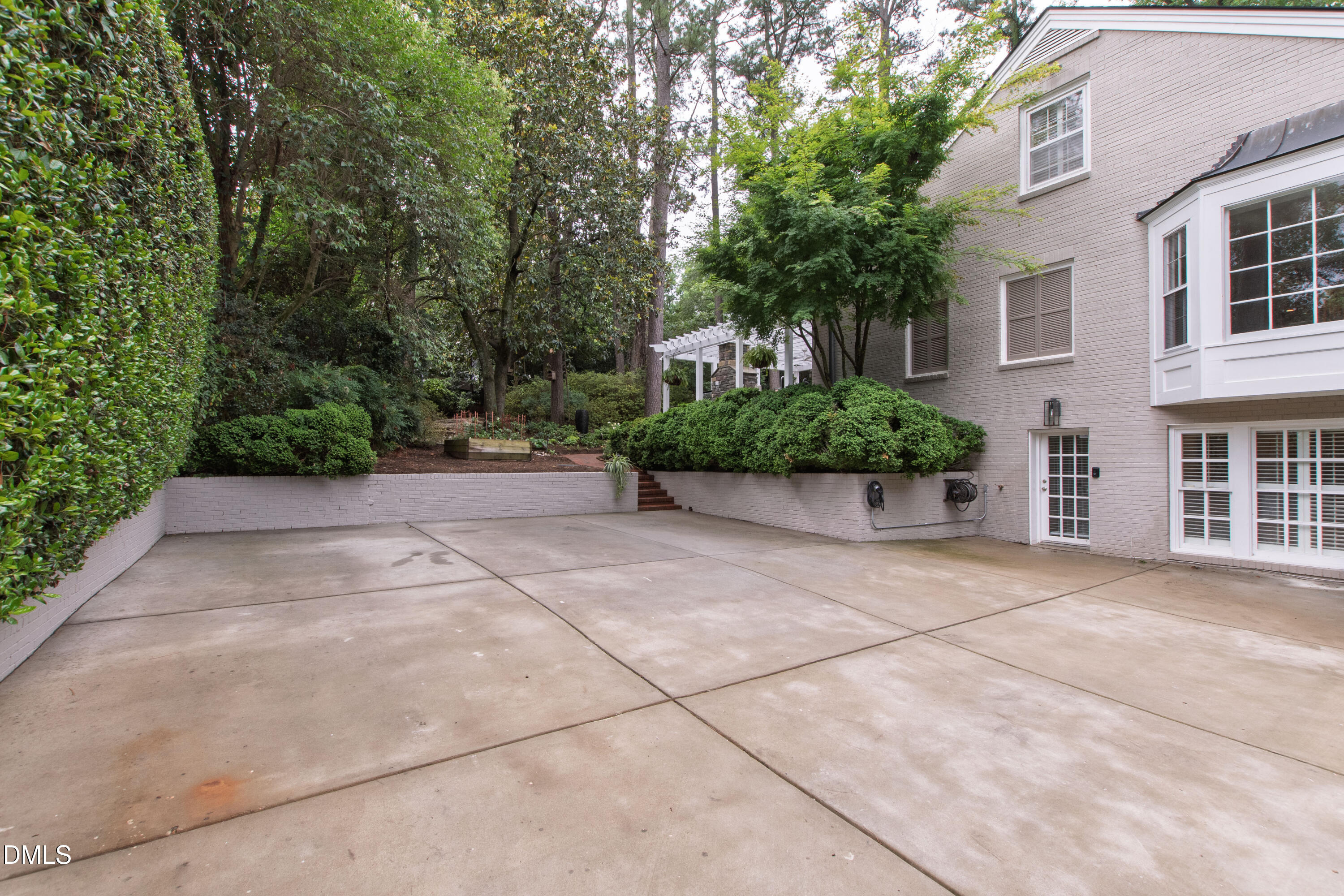 2507 Sanderson Drive