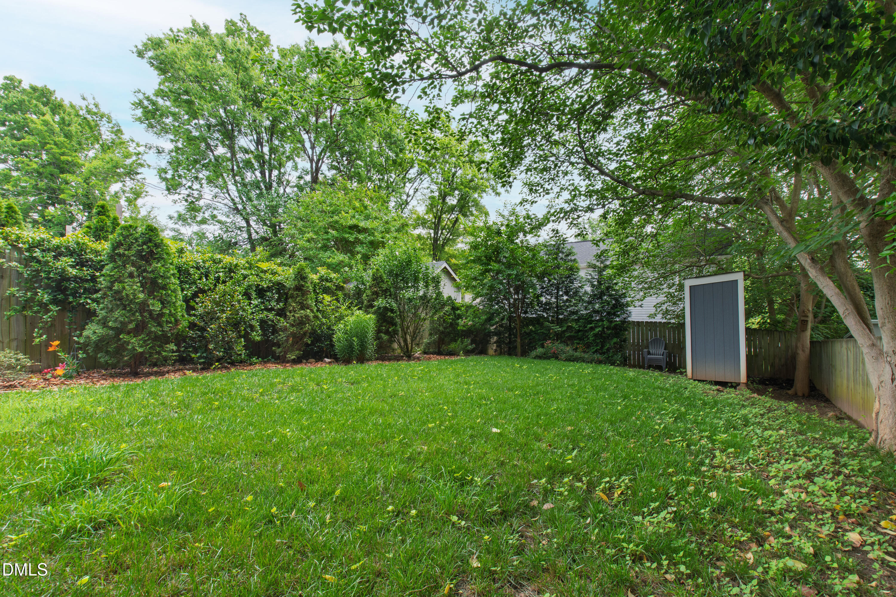 532 E Lenoir Street