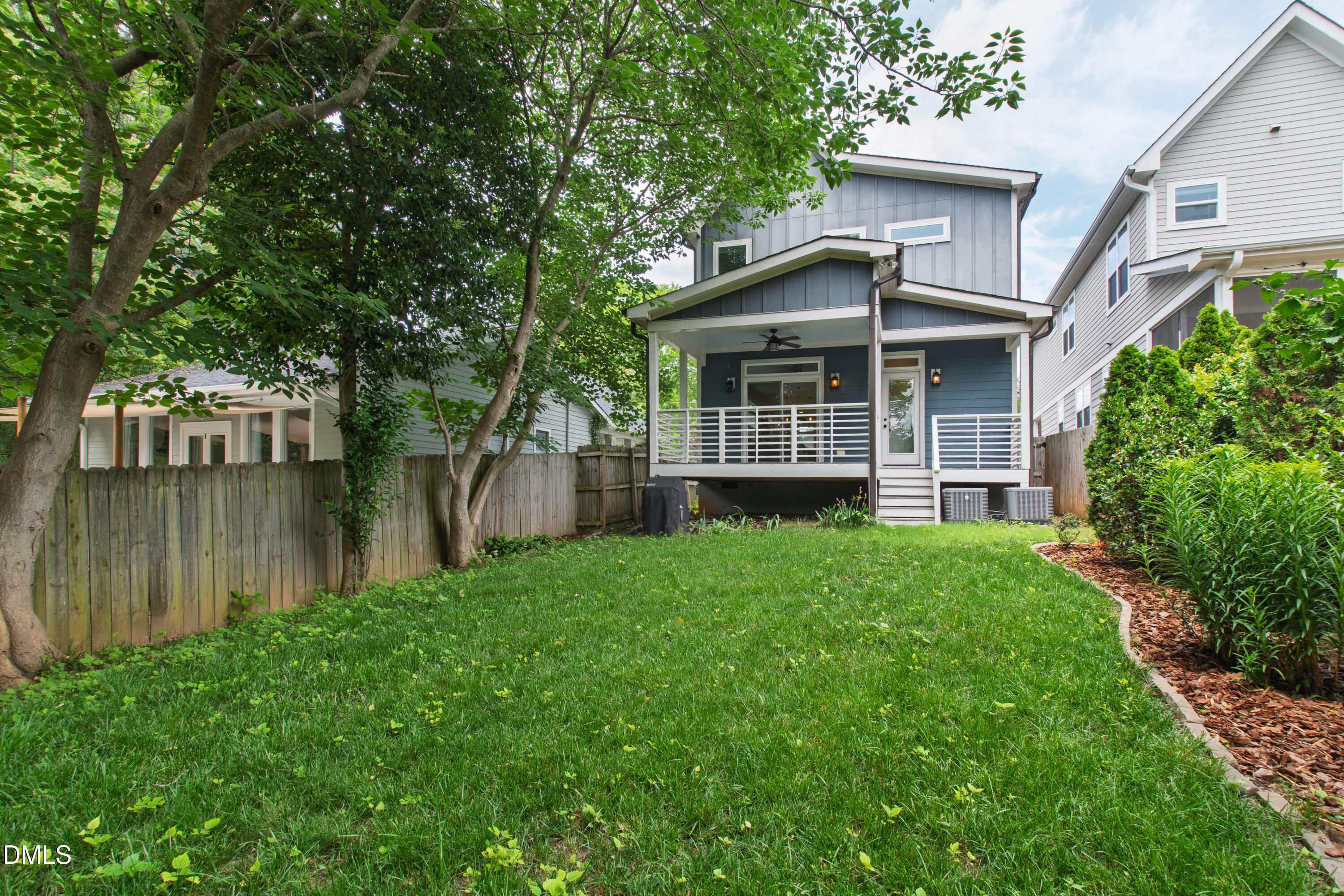 532 E Lenoir Street