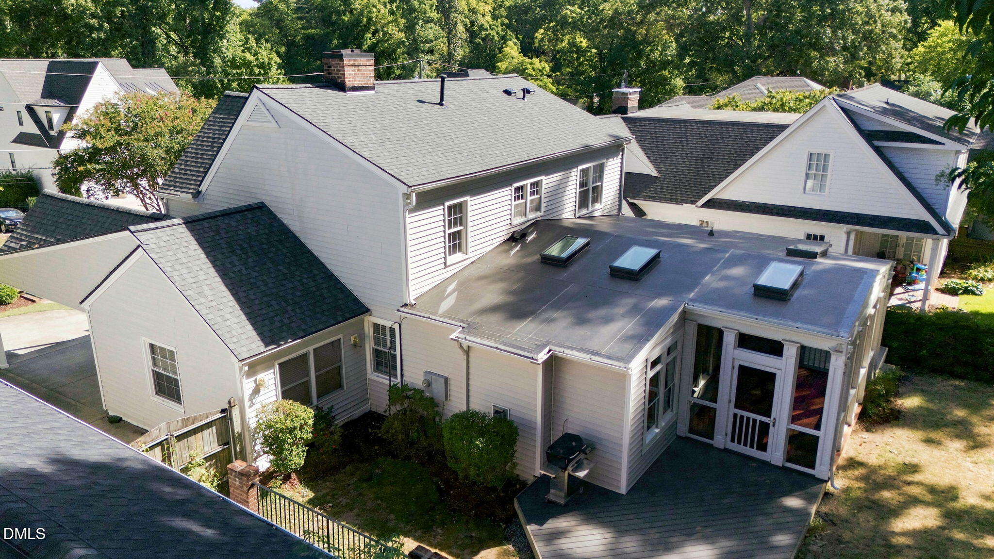 2721 Van Dyke Avenue