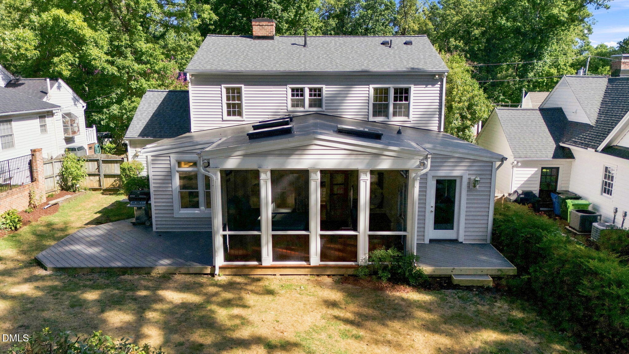 2721 Van Dyke Avenue