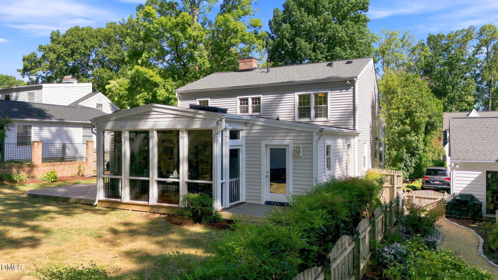 2721 Van Dyke Avenue