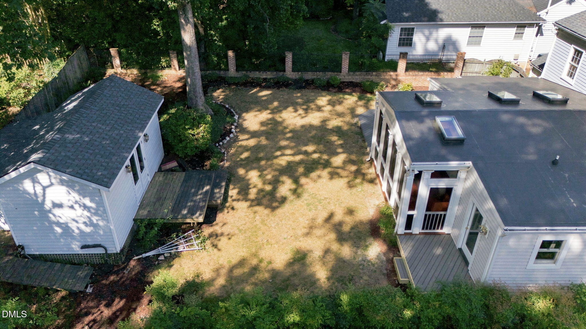 2721 Van Dyke Avenue