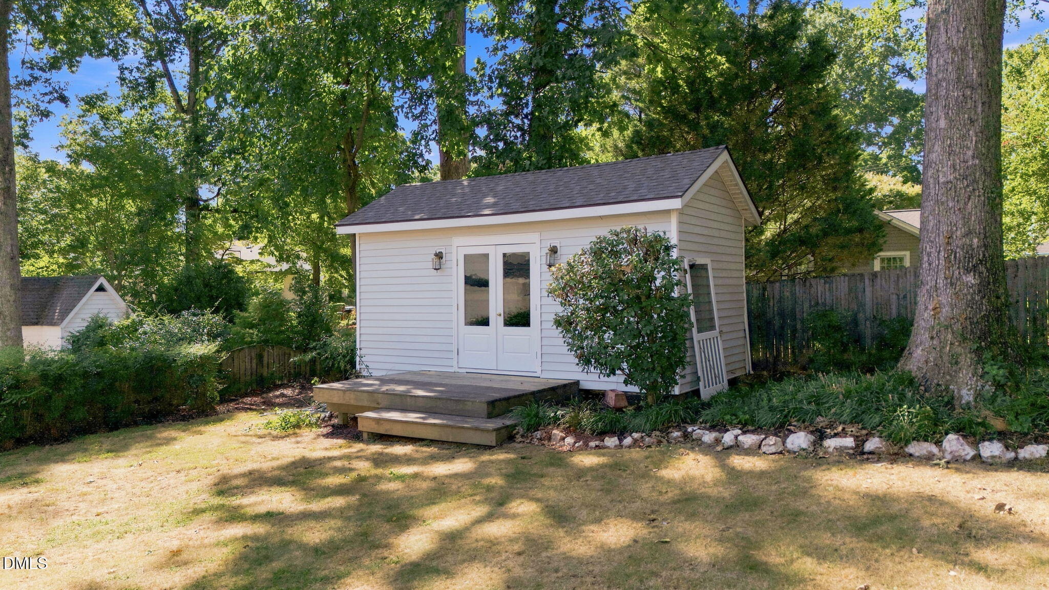 2721 Van Dyke Avenue