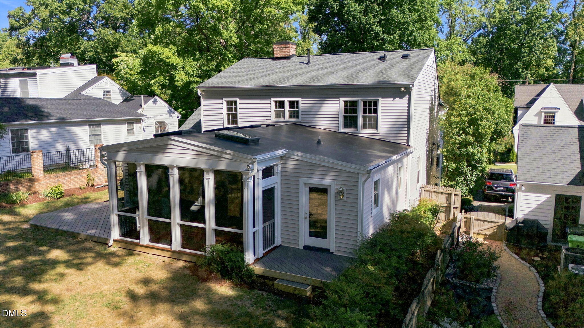 2721 Van Dyke Avenue